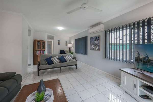 4 Summerhill Drive, Mooroobool - Thumbnail 7
