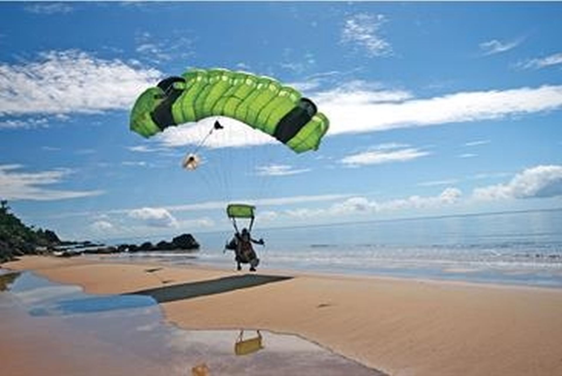 SKYDIVE
