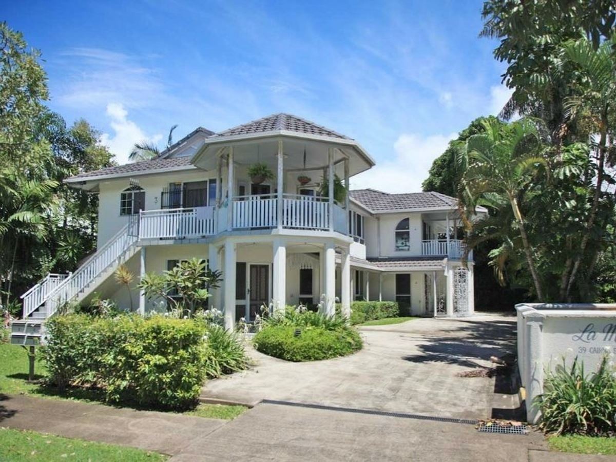 Property Sale at 4/39 Cairns St, CAIRNS NORTH QLD, 4870 DJ Smith