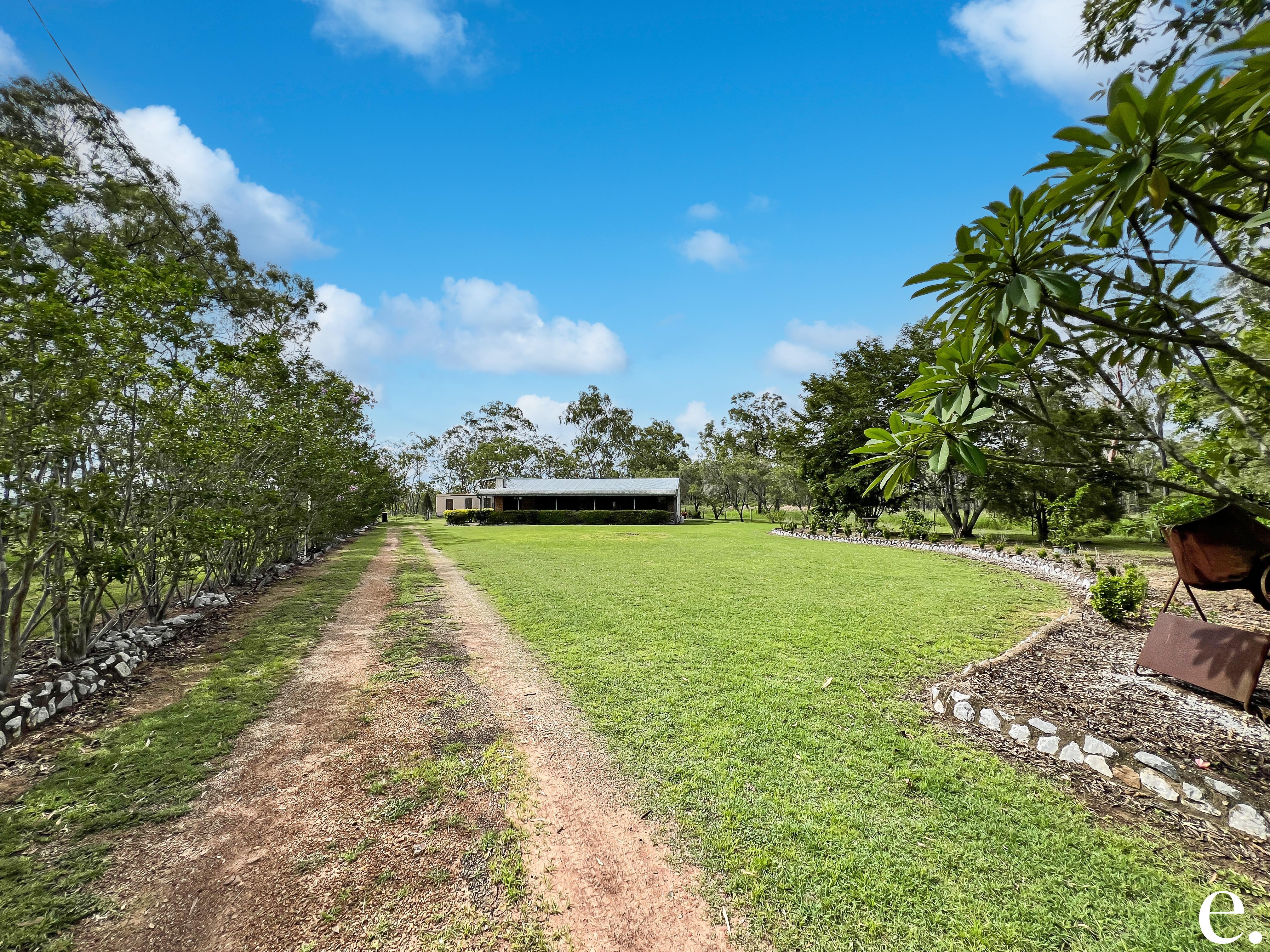 27 Agate Street, Mount Garnet - Thumbnail 2