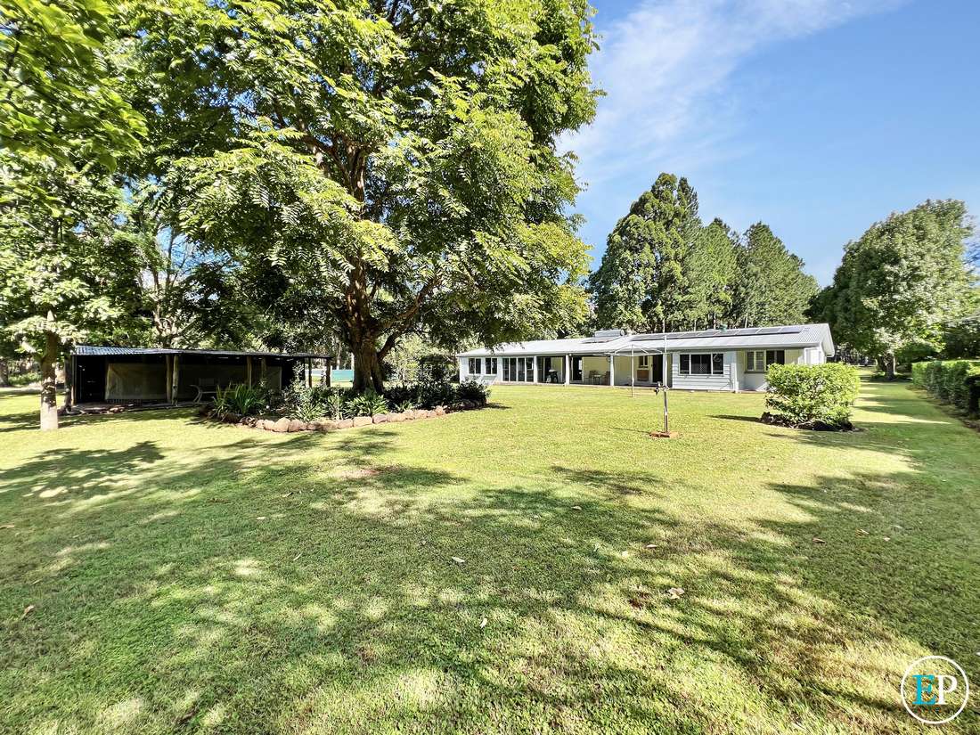155 Greys Lane, Ravenshoe - Thumbnail 2
