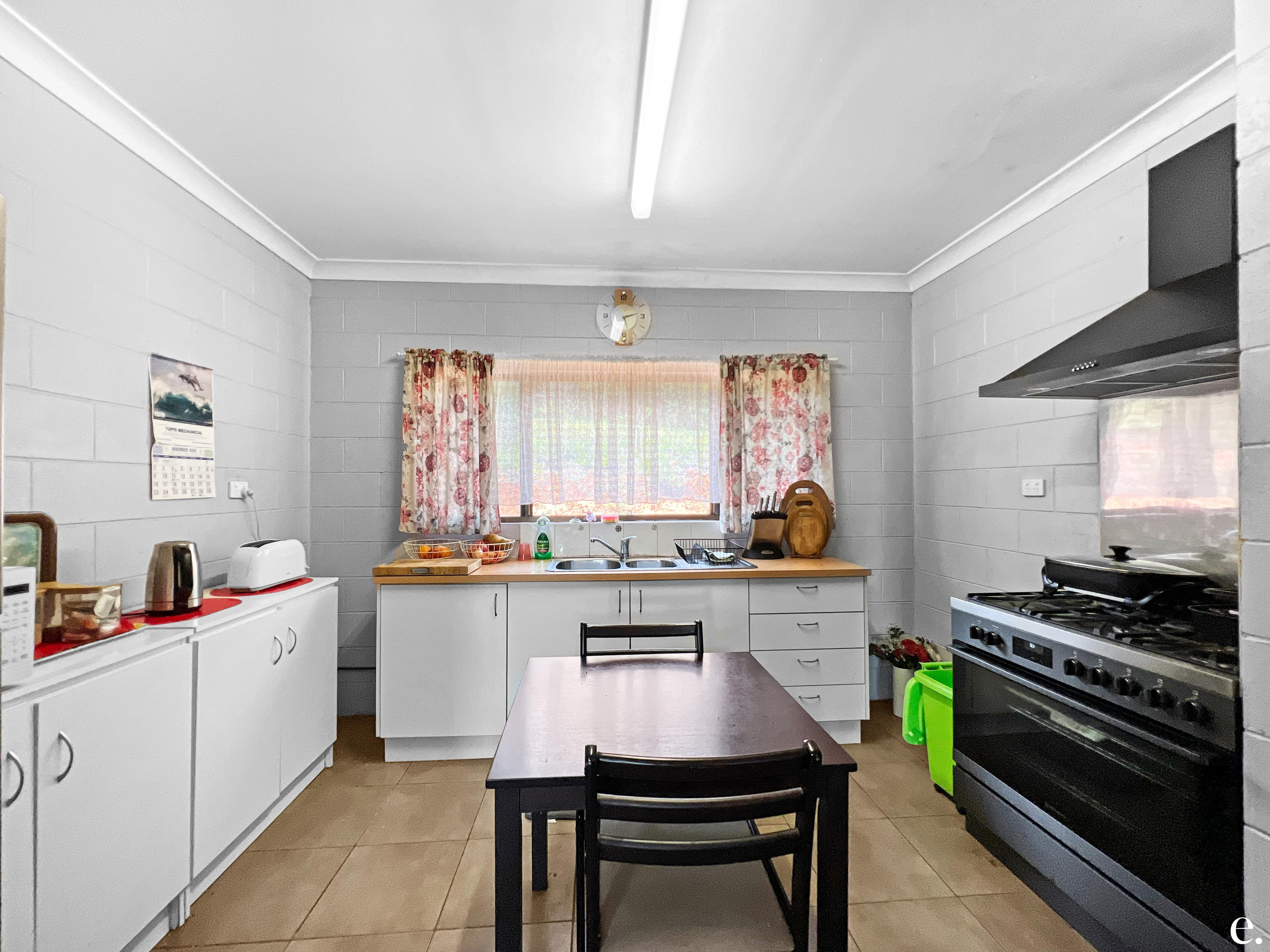 71 Bellview Drive West, Ravenshoe - Thumbnail 4
