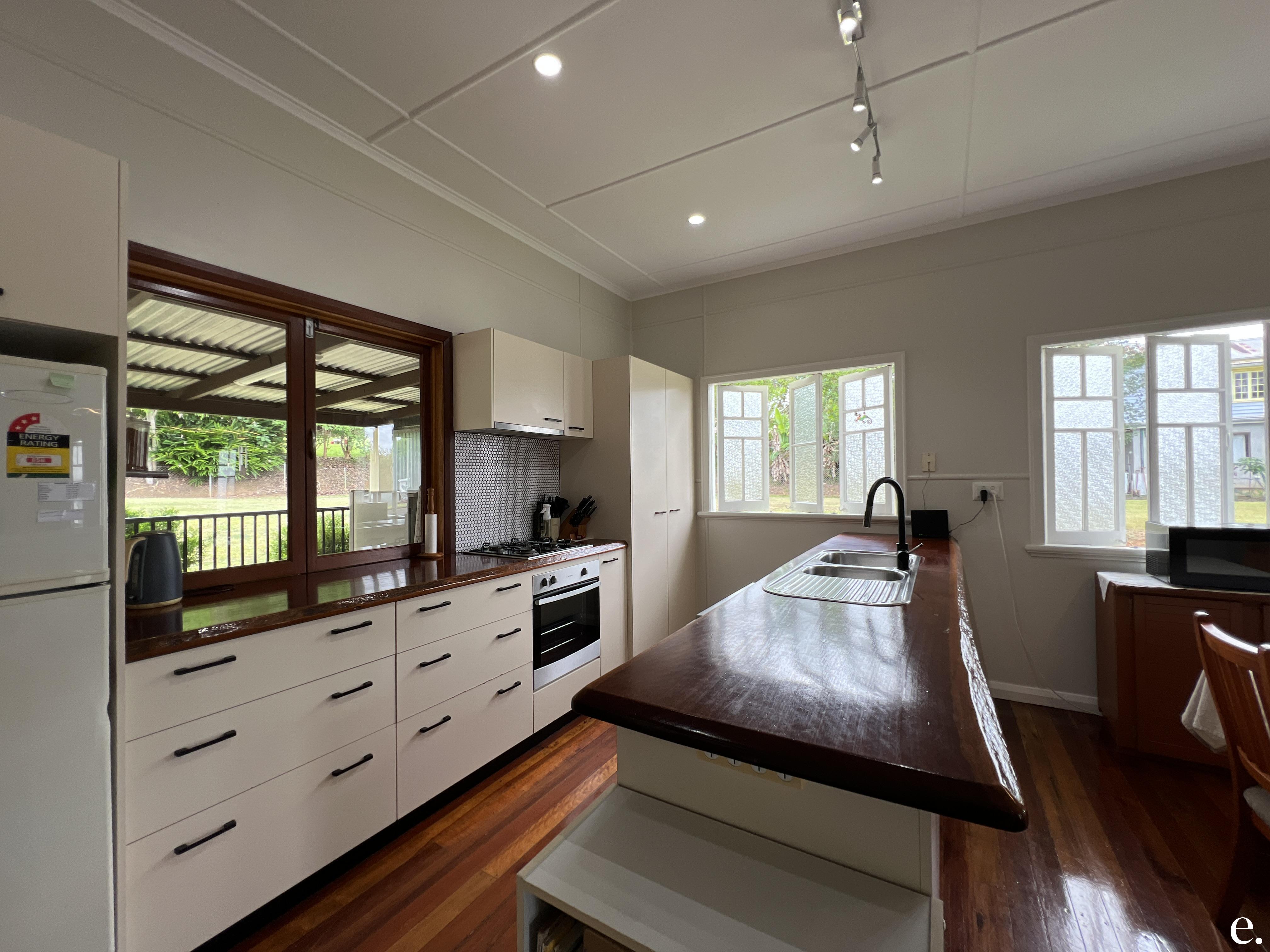 32-34 Herbert Street, Ravenshoe - Thumbnail 3