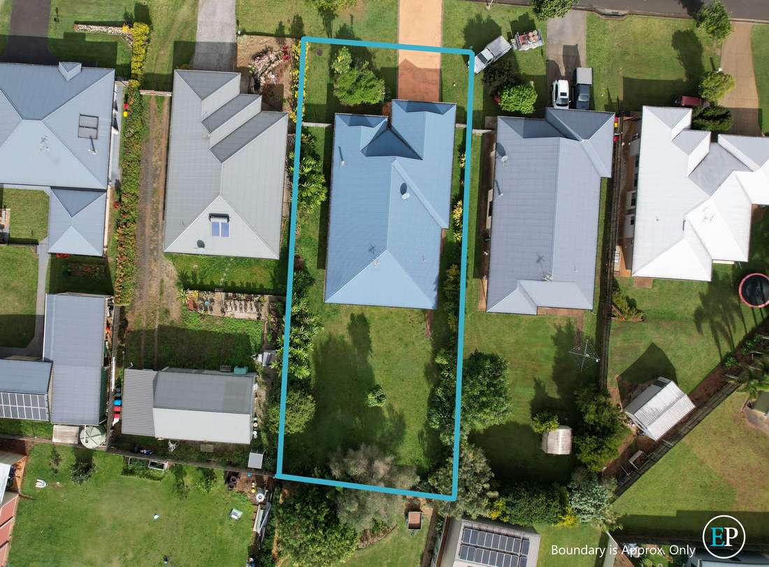 14 Wensley Avenue, Yungaburra - Thumbnail 3