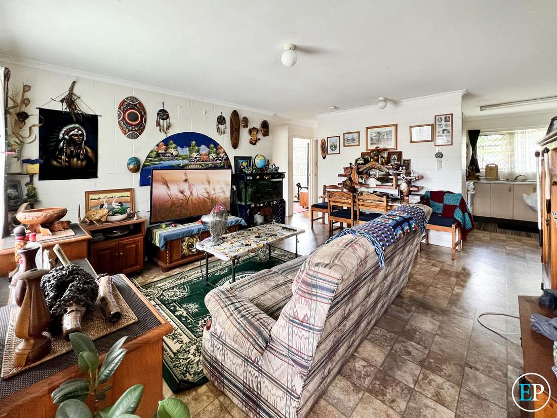 2 Larkin Close, Atherton - Thumbnail 5