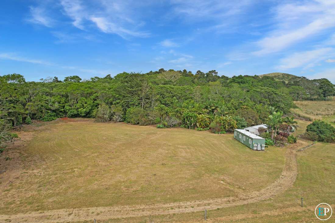 65 Davis Road, Yungaburra - Thumbnail 3