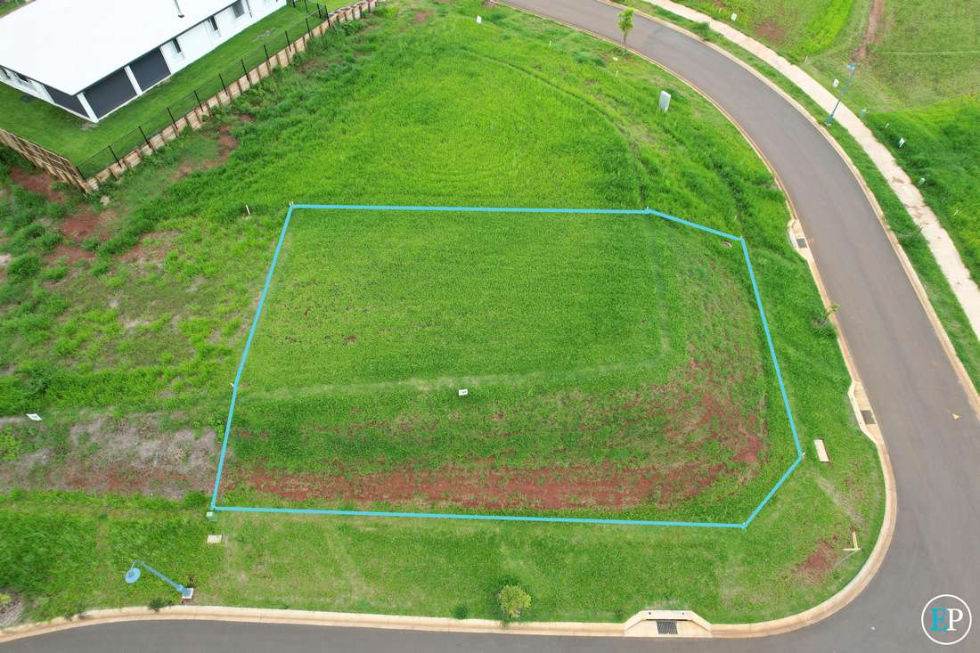 2 Lakeview Close, Yungaburra - Thumbnail 2