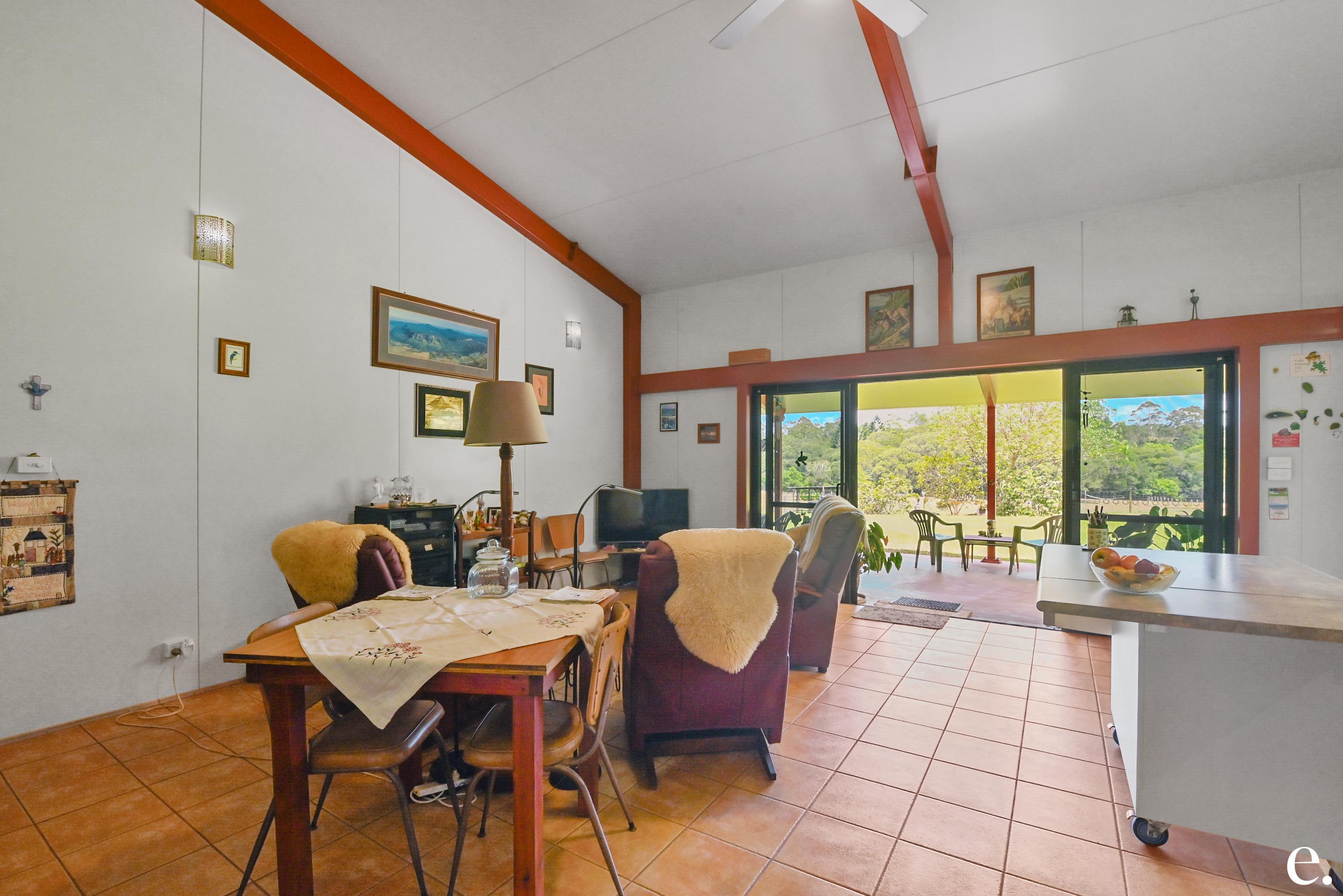 29 Imrie Close, Lake Eacham - Thumbnail 7
