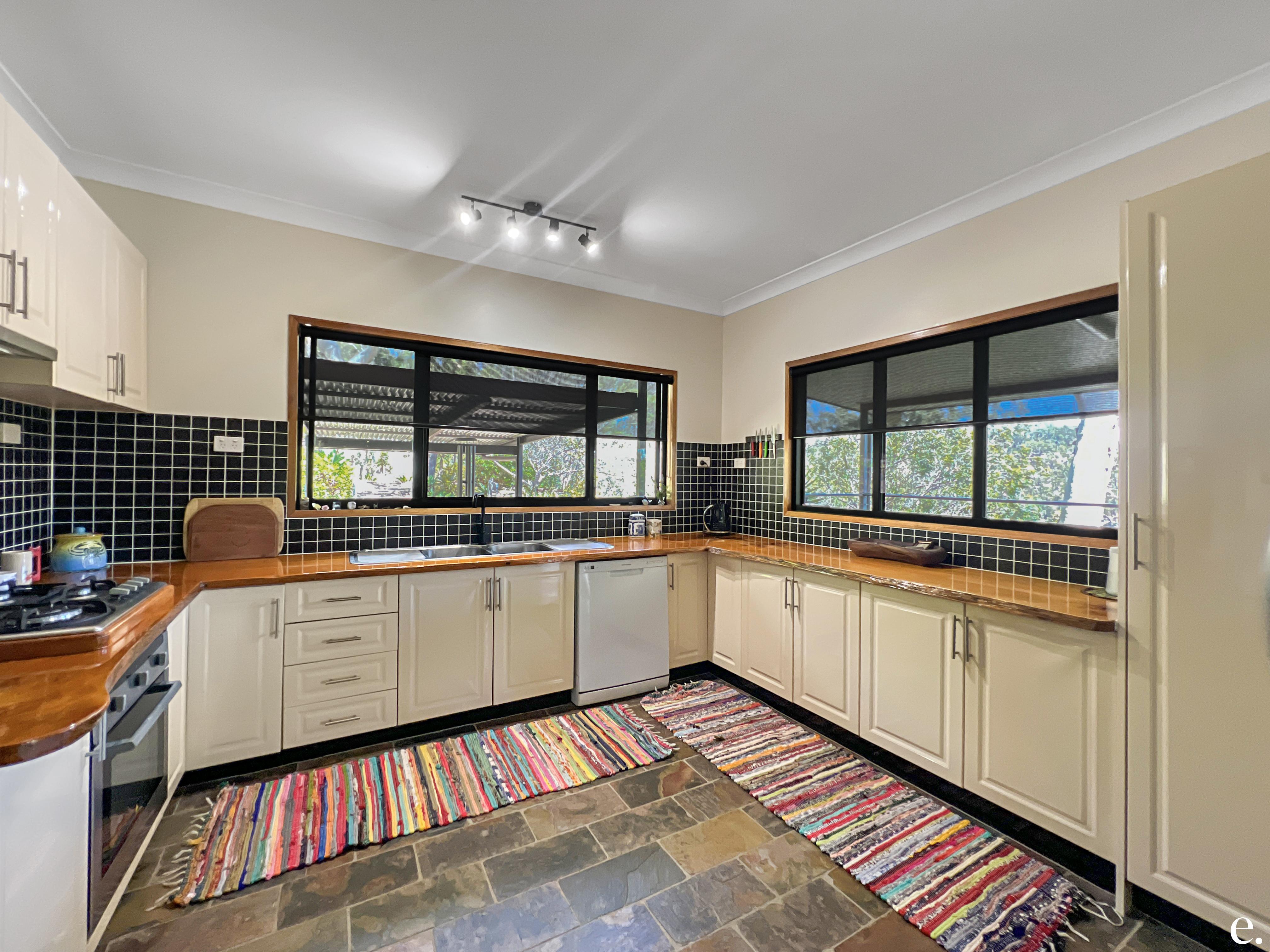 18 Waterview Close, Millstream - Thumbnail 4