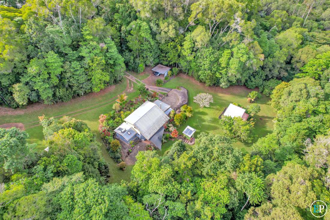 219 Lakes Drive, Lake Eacham - Thumbnail 2