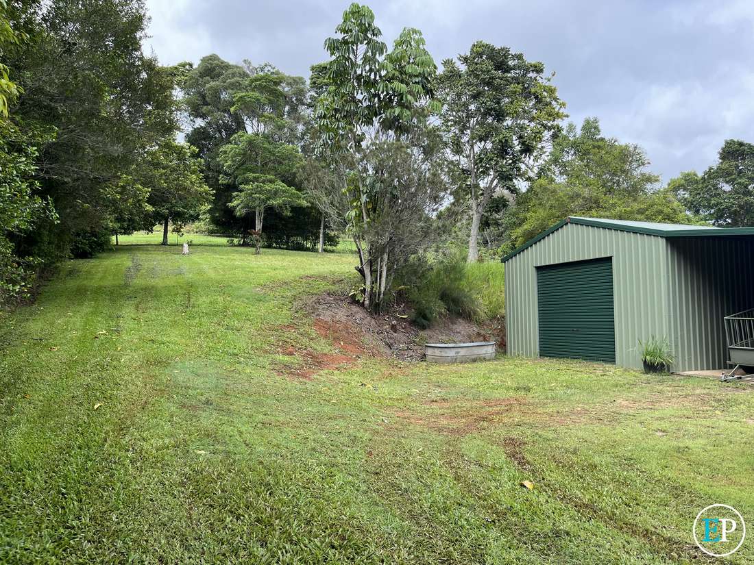 9 Andrews Road, Barrine - Thumbnail 5