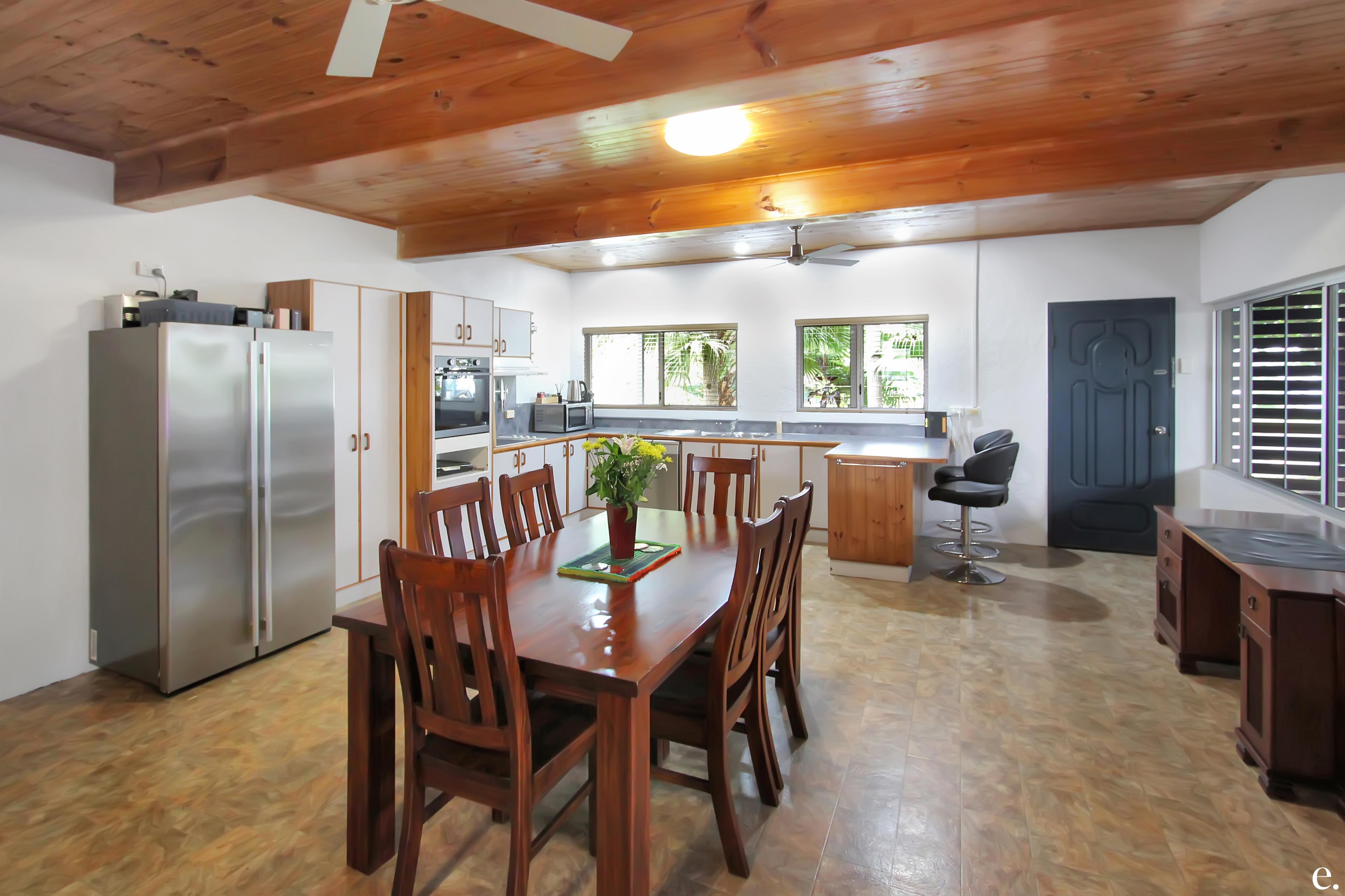 10 Eacham Road, Yungaburra - Thumbnail 4