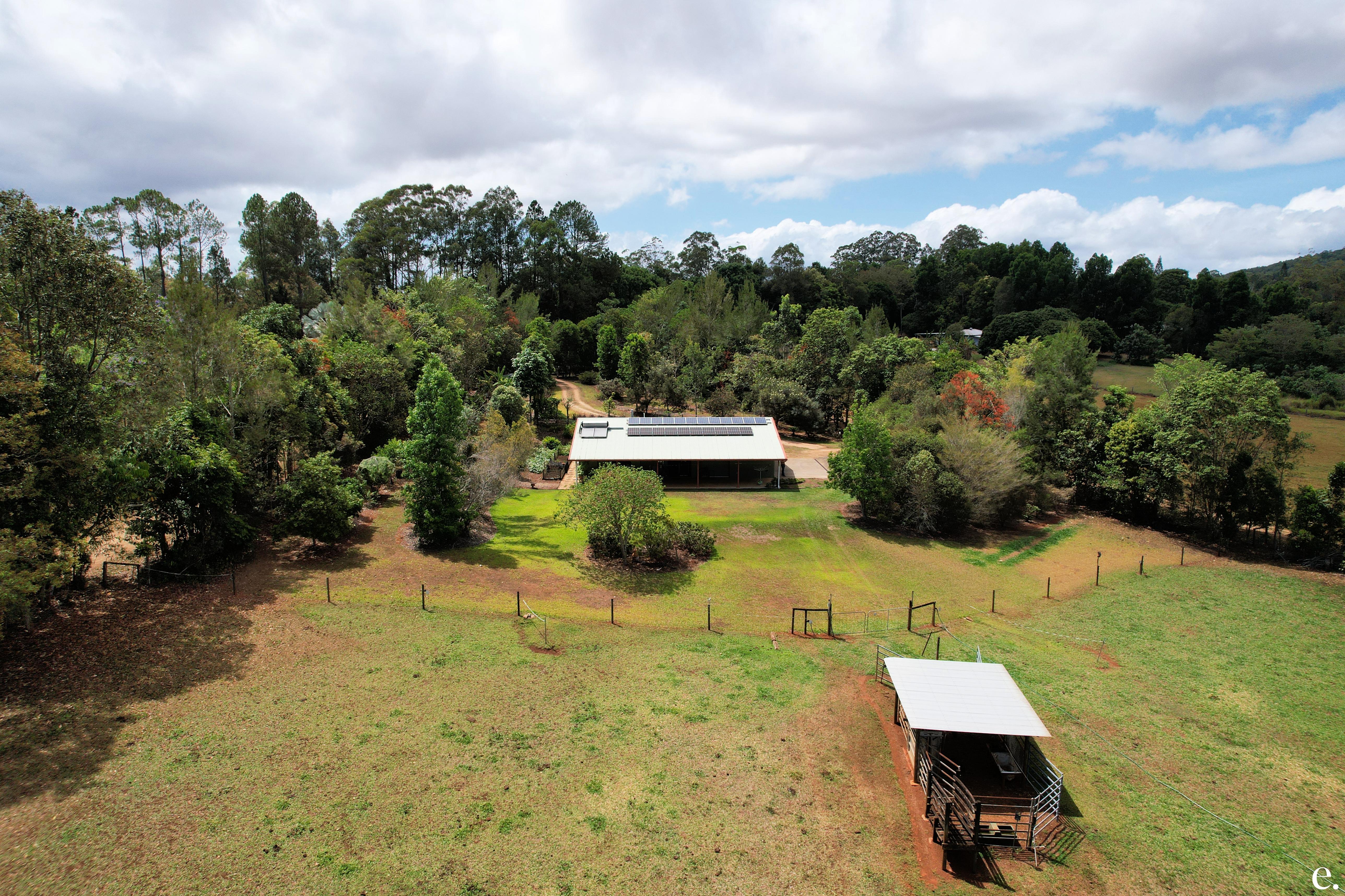 29 Imrie Close, Lake Eacham - Thumbnail 2