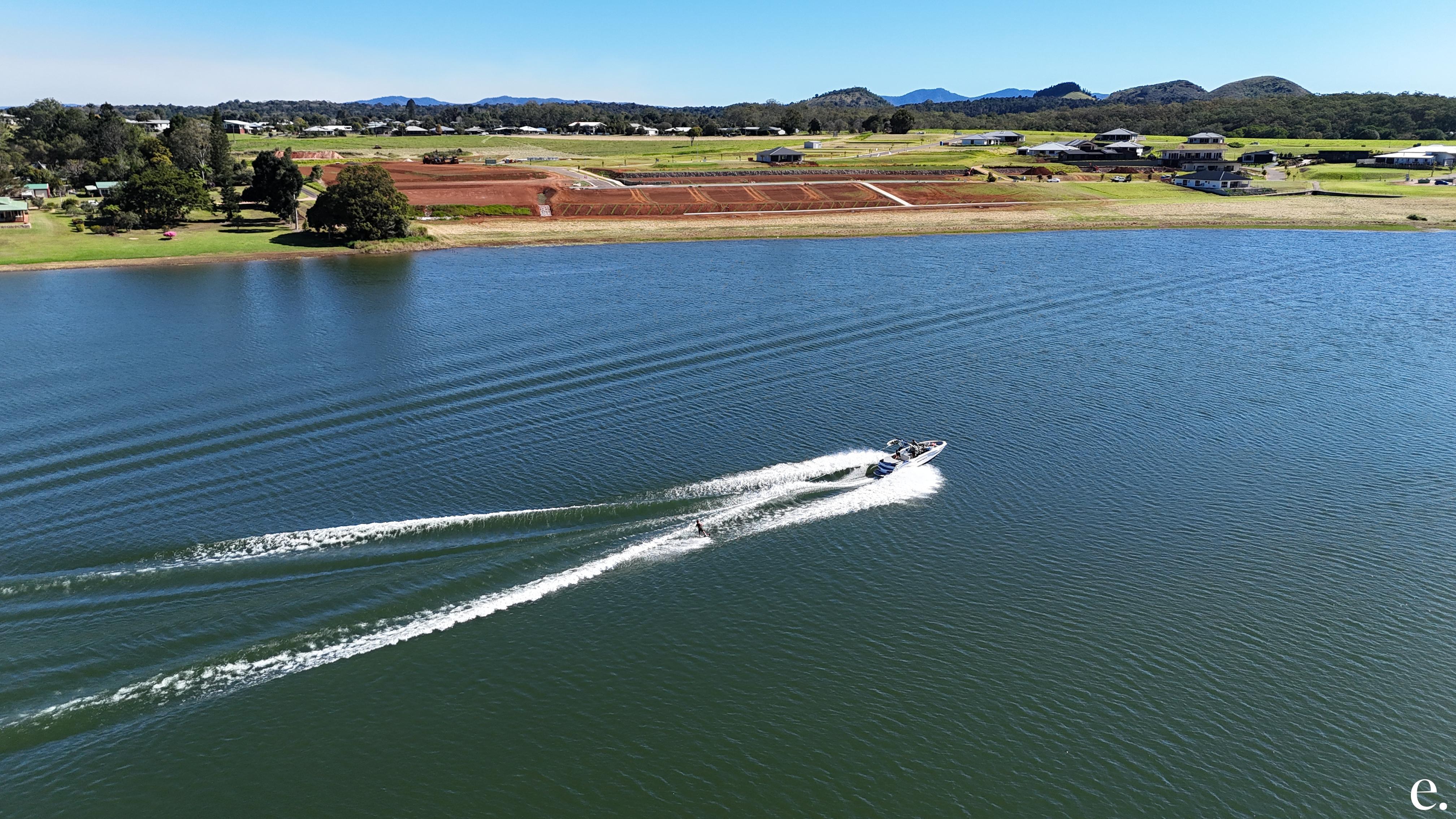 Waterfront Terrace, Yungaburra - Thumbnail 8