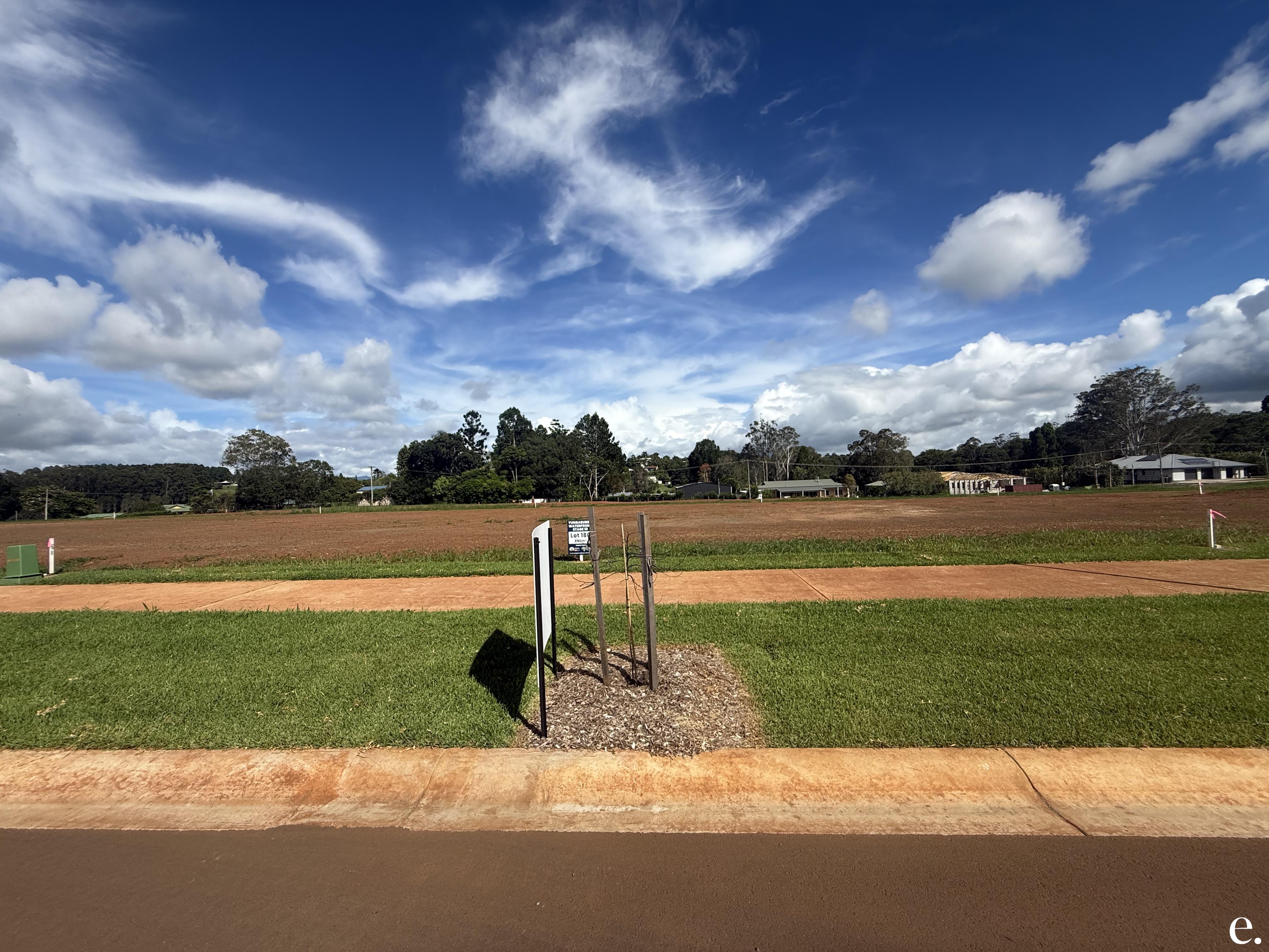 Lakeshore Court, Yungaburra - Thumbnail 2