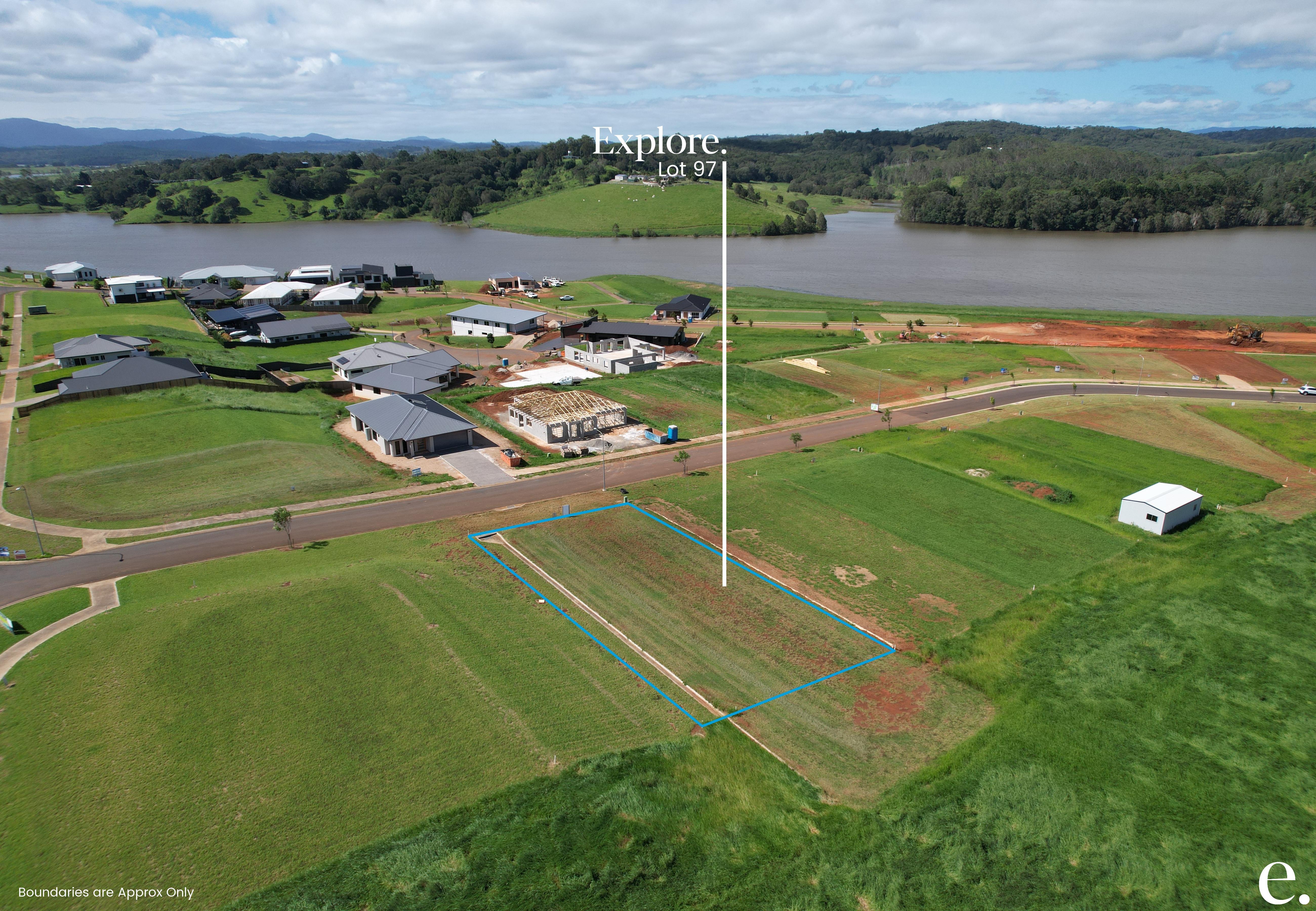 97/4 Lakefront Boulevard, Yungaburra - Thumbnail 2