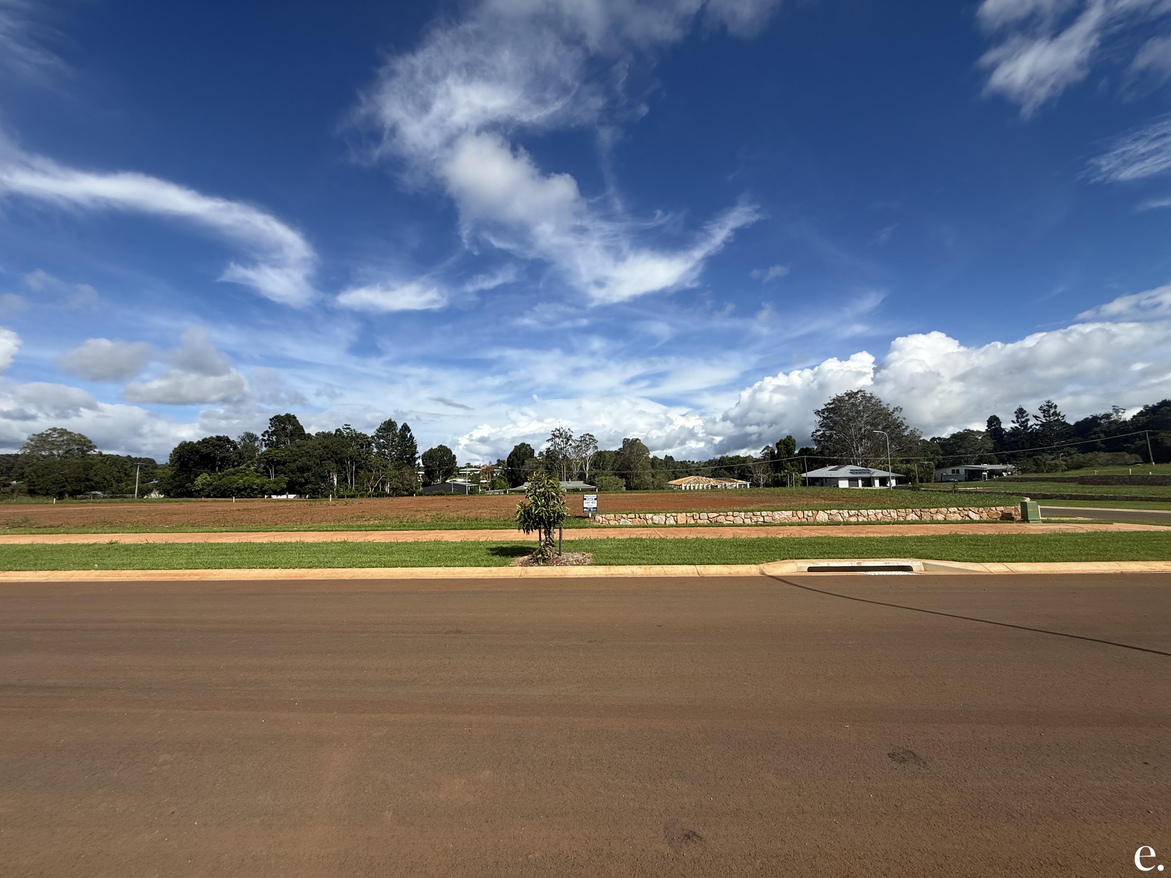 Lakeshore Court, Yungaburra - Thumbnail 2