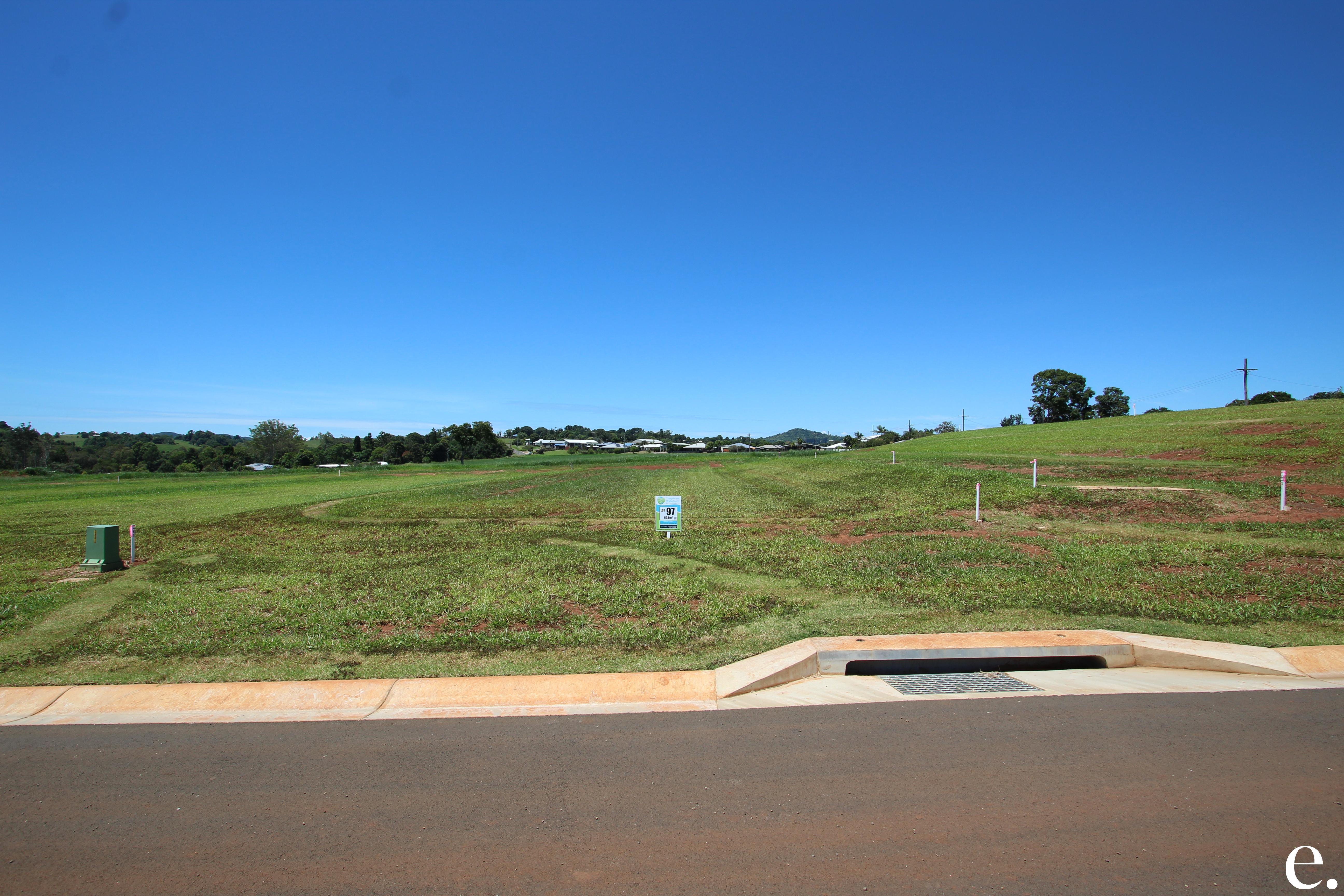 97/4 Lakefront Boulevard, Yungaburra - Thumbnail 6