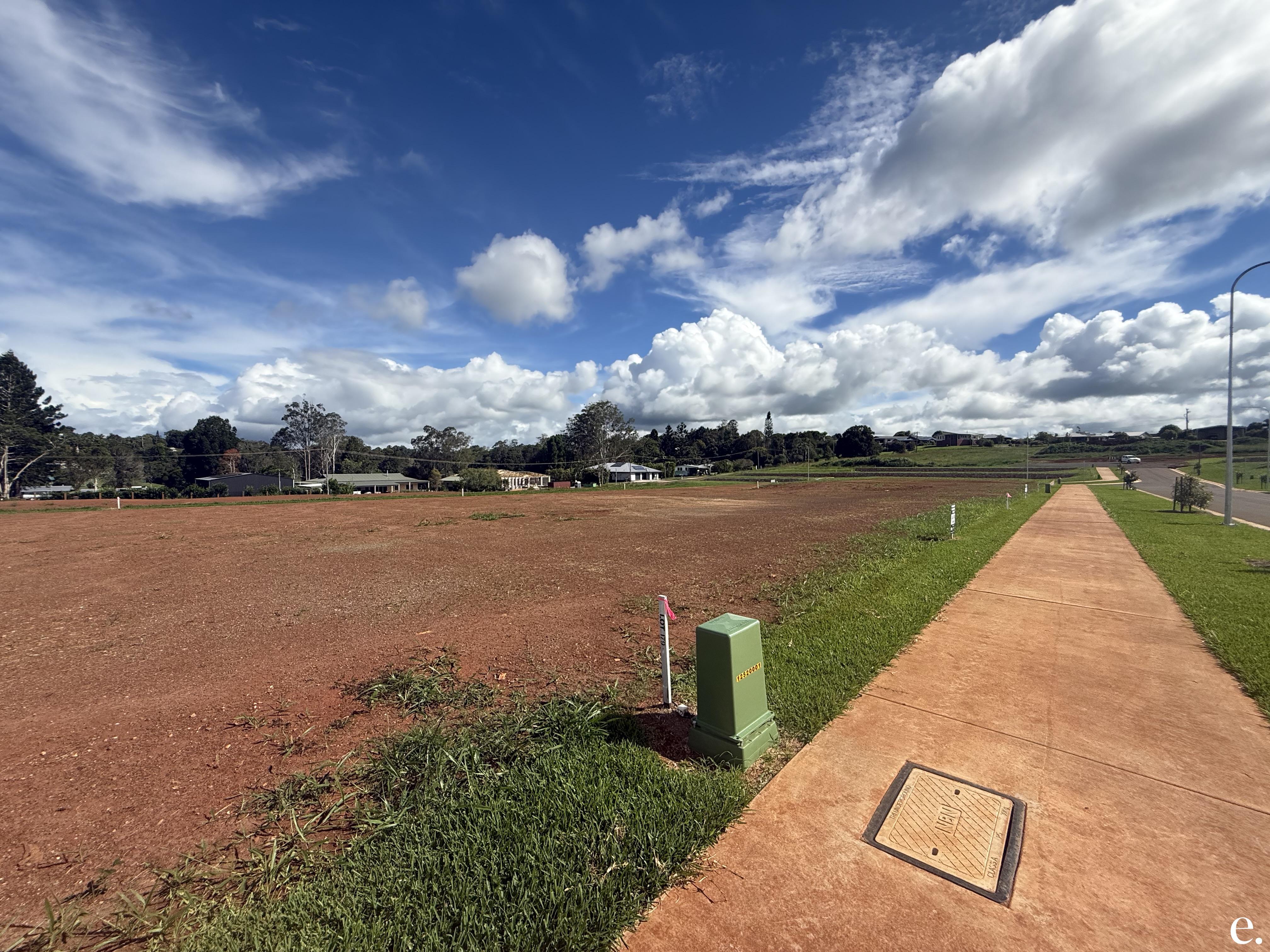 Lakeshore Court, Yungaburra - Thumbnail 3