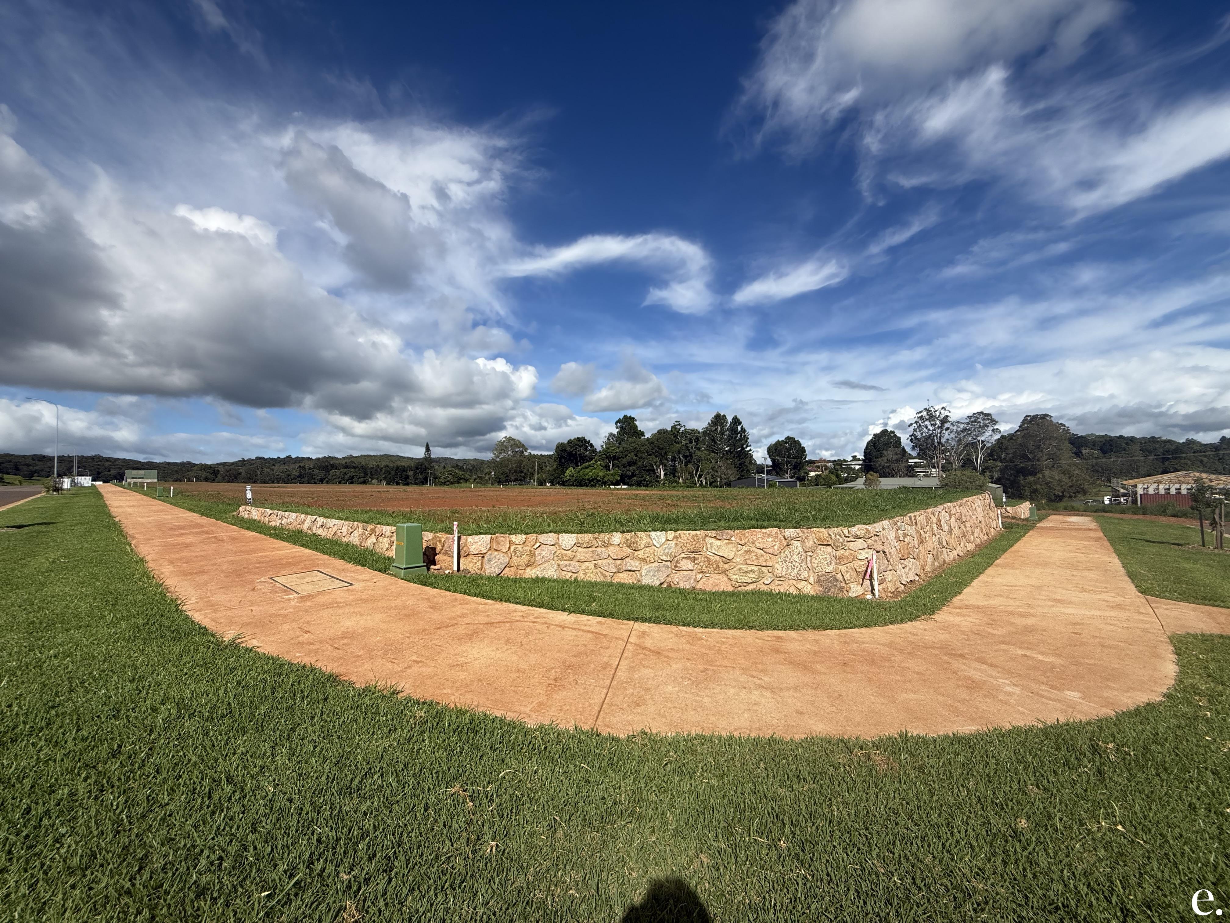Lakeshore Court, Yungaburra - Thumbnail 3