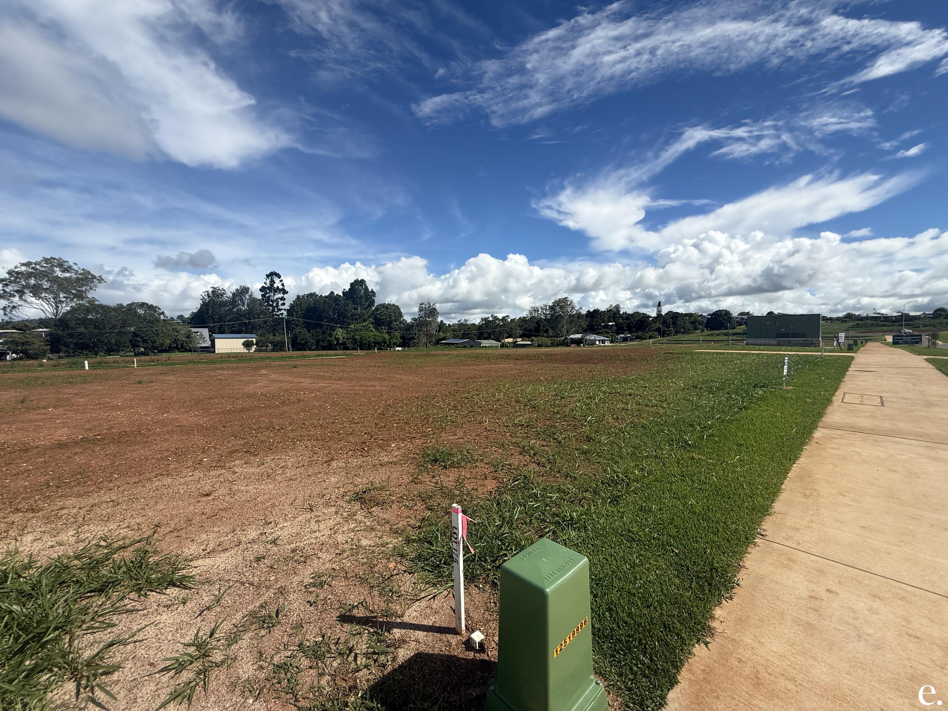 Lakeshore Court, Yungaburra - Thumbnail 3