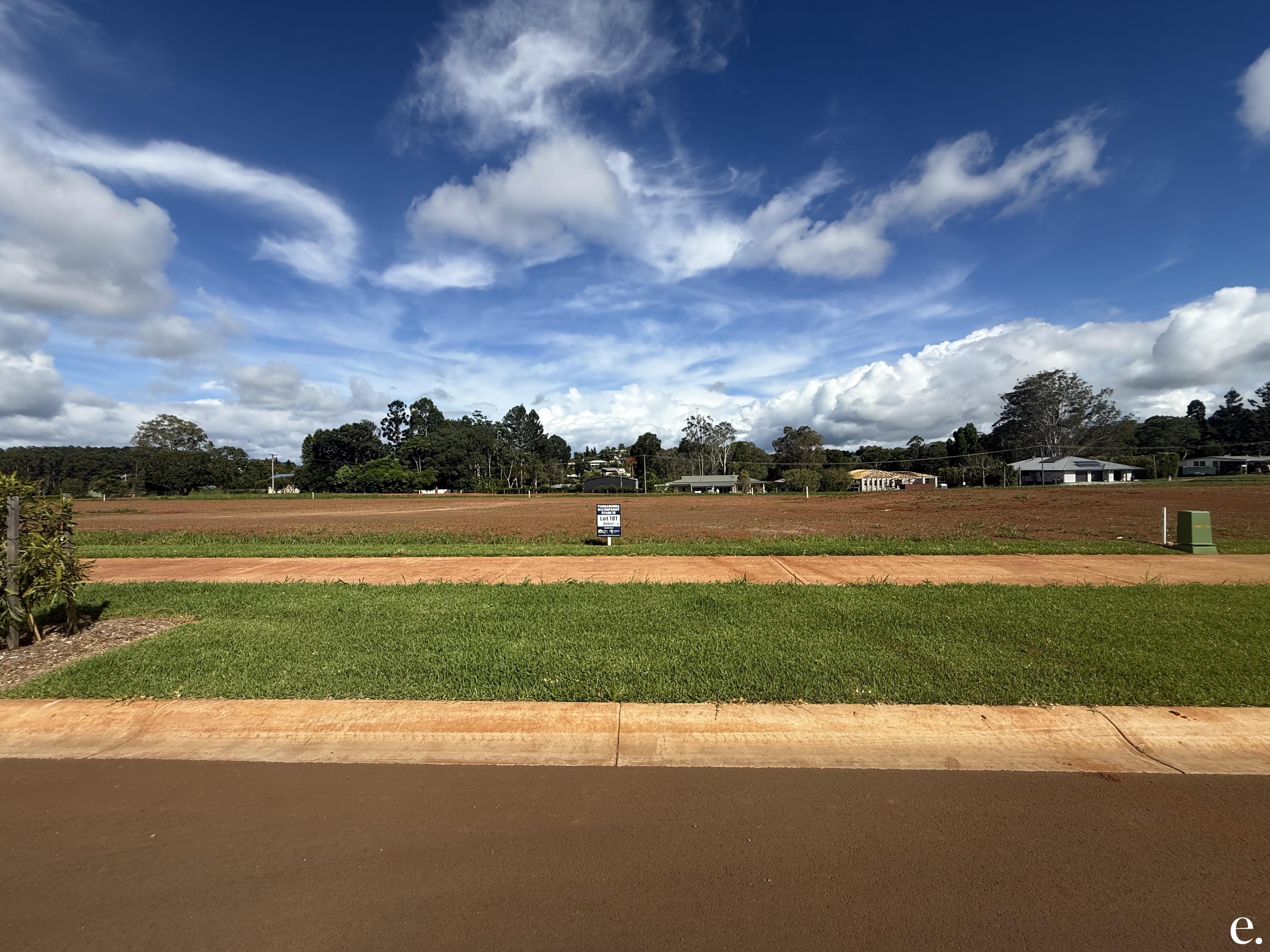 Lakeshore Court, Yungaburra - Thumbnail 2