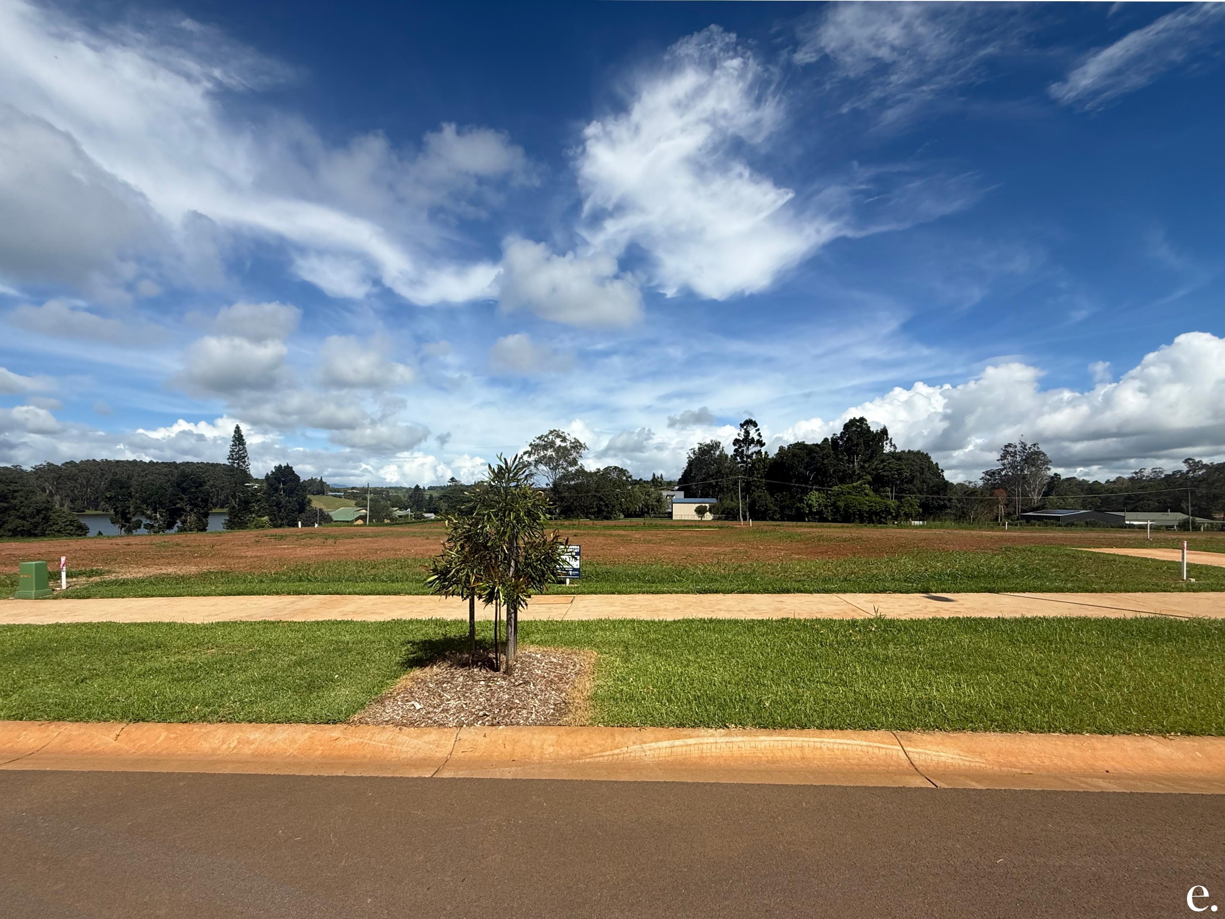 Lakeshore Court, Yungaburra - Thumbnail 2