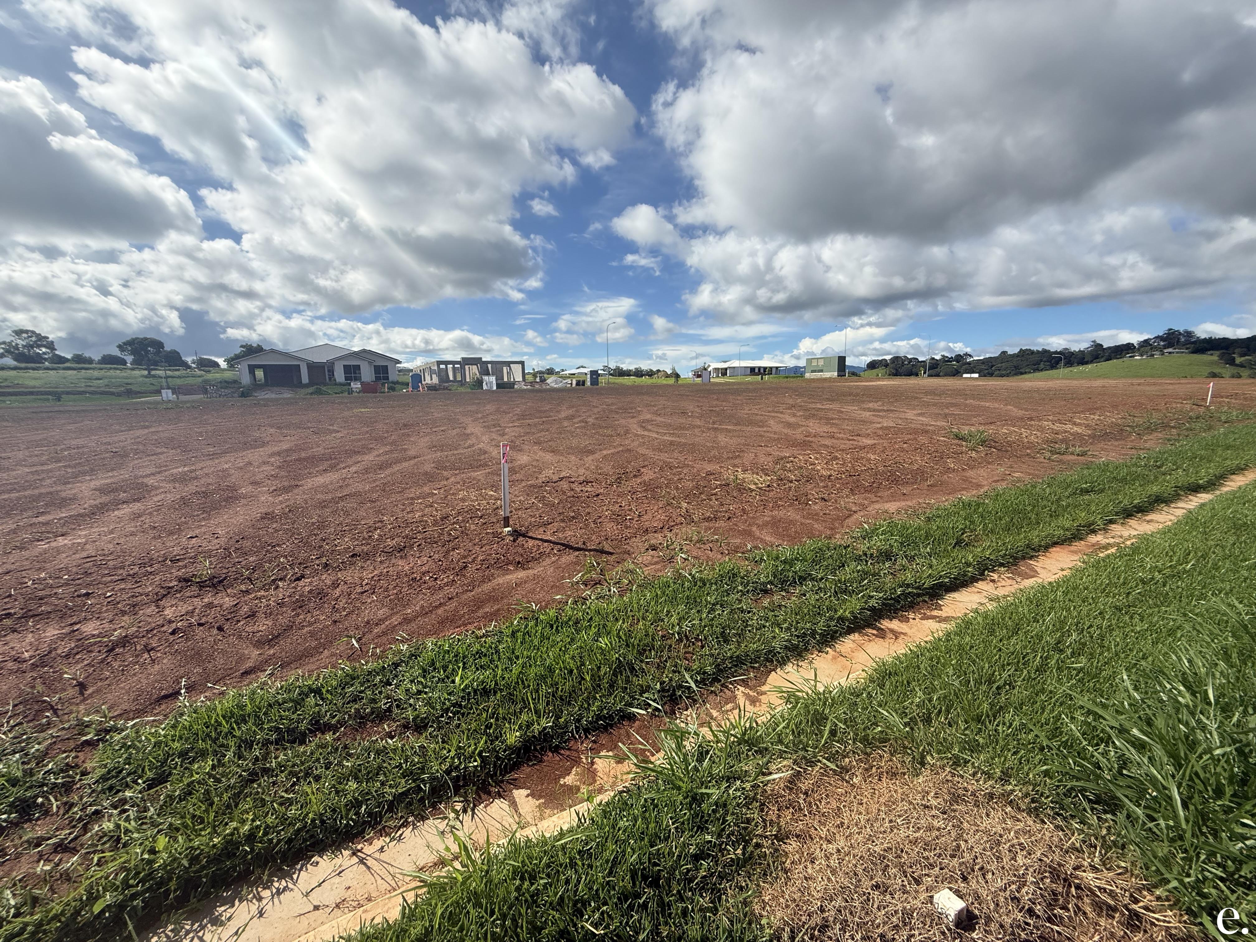 Lakeshore Court, Yungaburra - Thumbnail 6