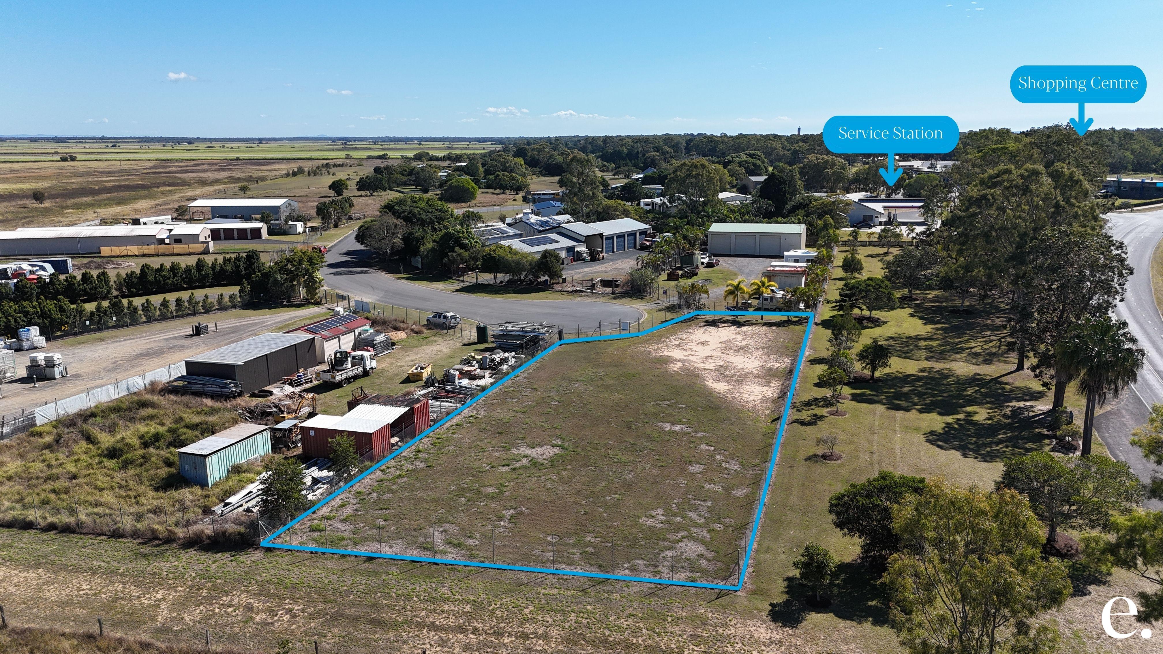 22 Semut Court, Moore Park Beach - Image 1