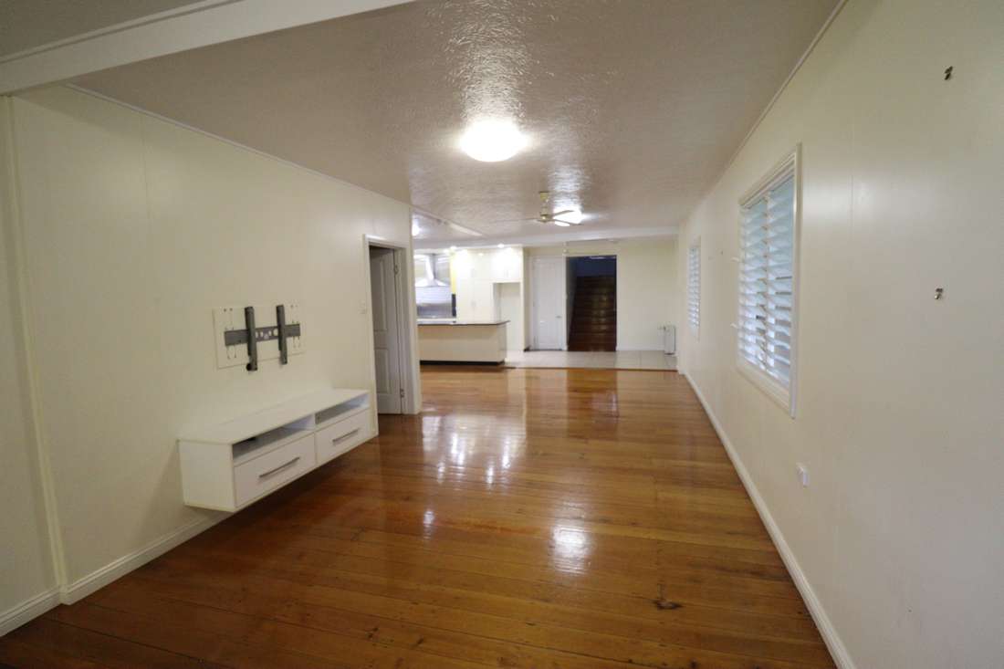 9 Soper Street, Ayr - Thumbnail 7