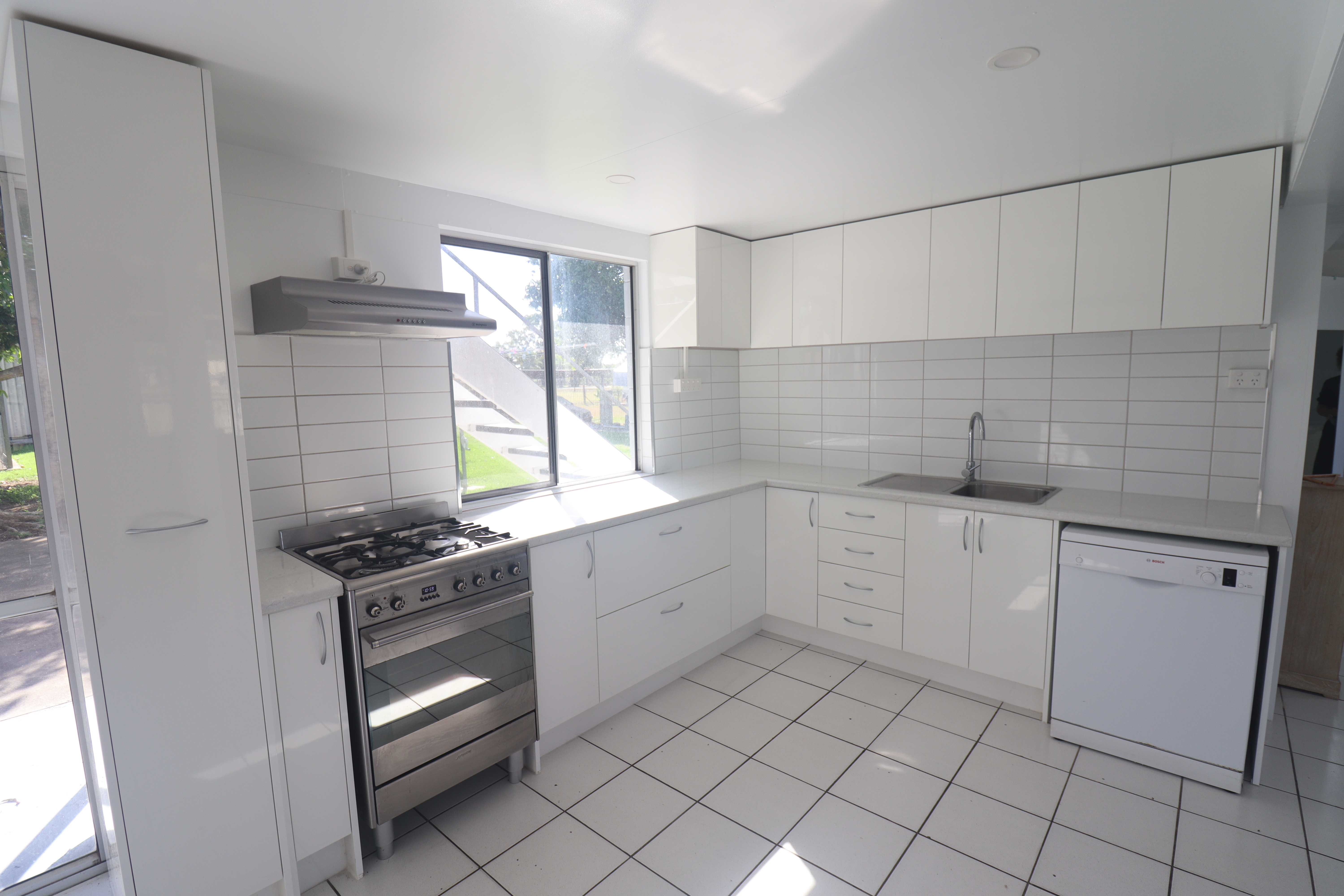 62 Third Avenue, Home Hill - Thumbnail 2