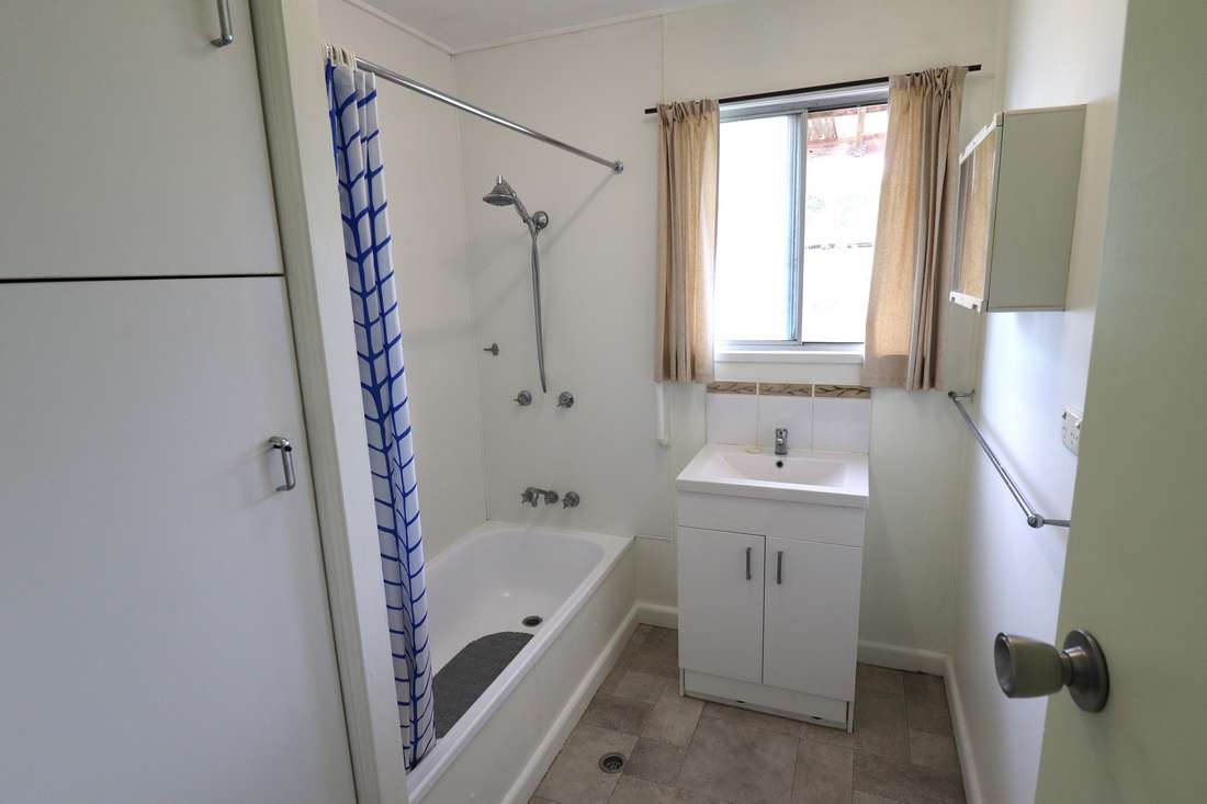 9 Larkin Street, Clare - Thumbnail 8