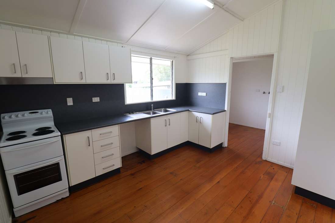 31 Munro Street, Brandon - Thumbnail 2