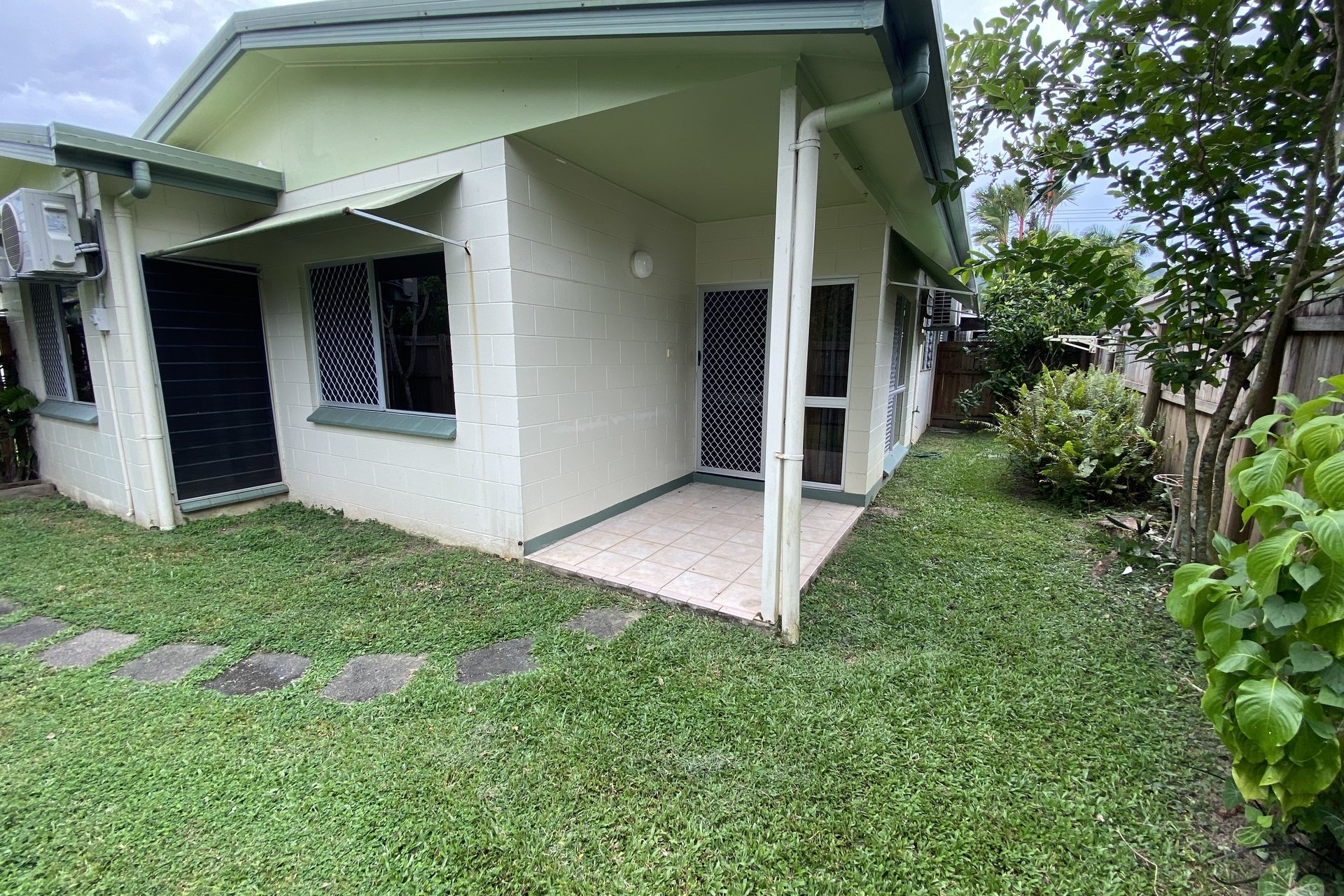 2/25 Brooks Street, Whitfield - Thumbnail 7