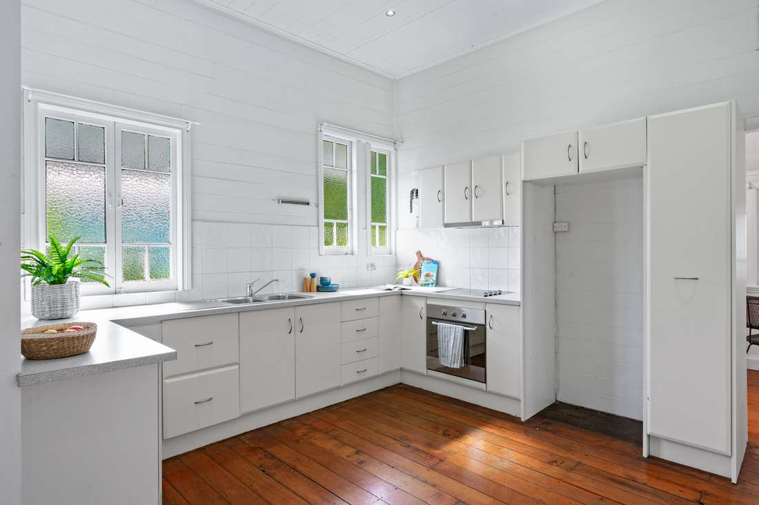 37 James Street, Manunda - Thumbnail 3