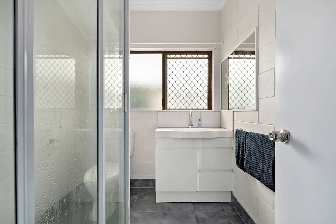 2/15 Rigg Street, Woree - Thumbnail 6