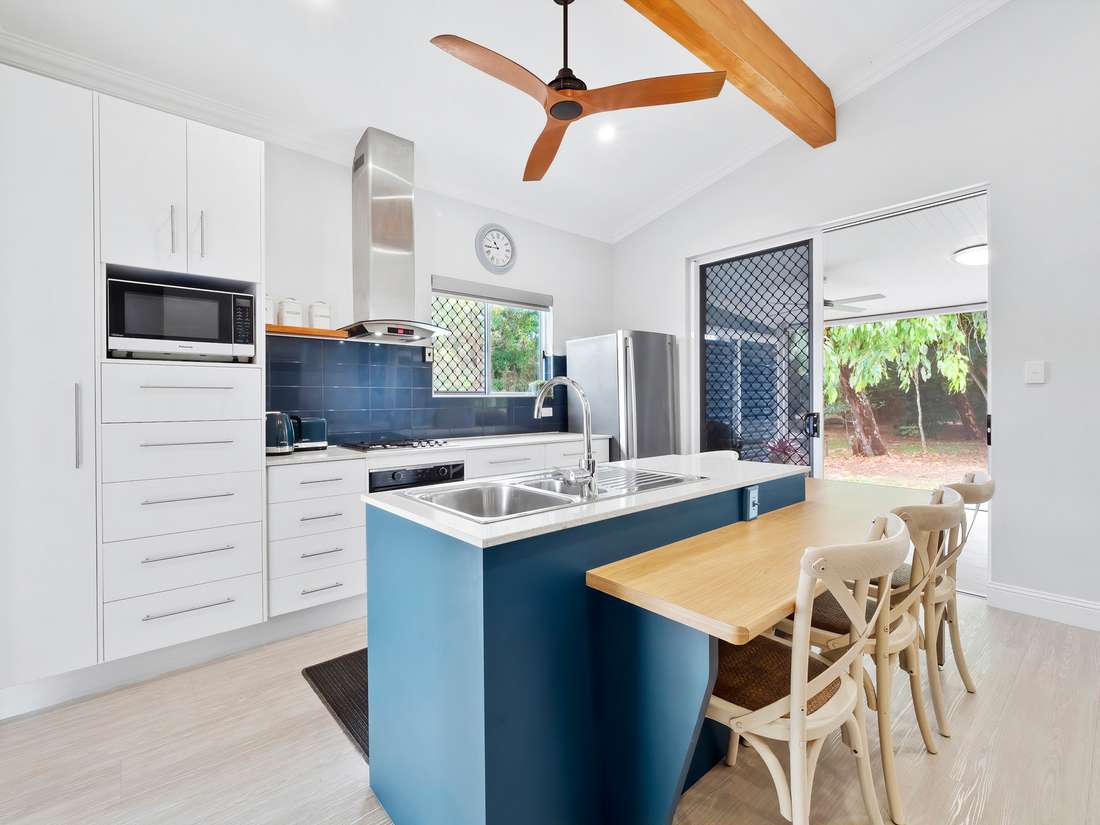 Photo 9 of 45 Inarlinga Road, Cowley Beach
