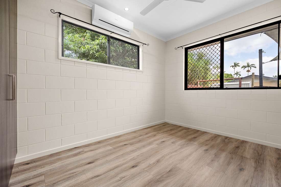 Photo 6 of 166 Toogood Road, Bayview Heights