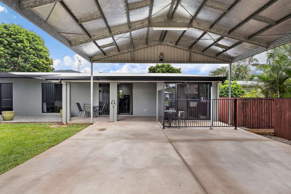Photo 16 of 166 Toogood Road, Bayview Heights