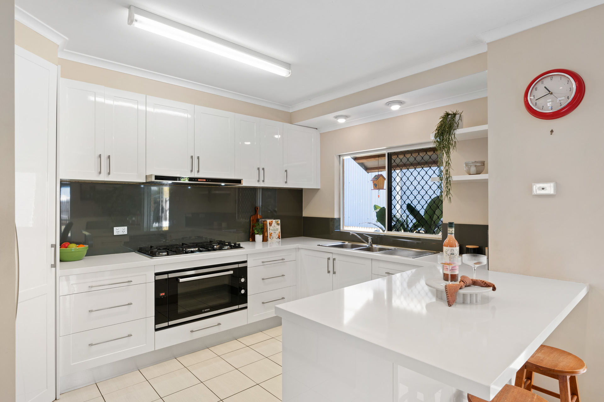2 Stella Maris Close, Redlynch - Thumbnail 2