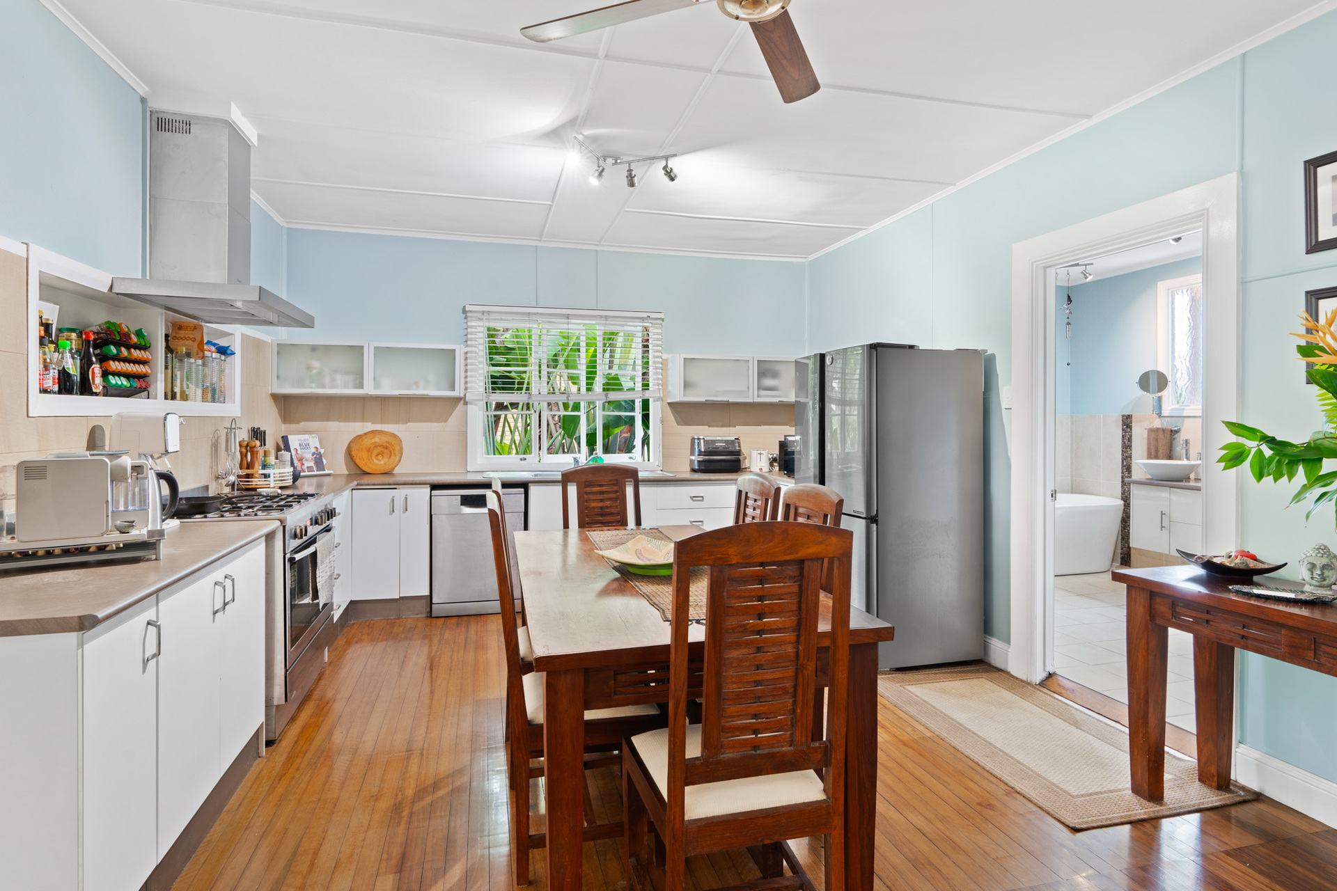 51 Macilwraith Street, Manoora - Thumbnail 4