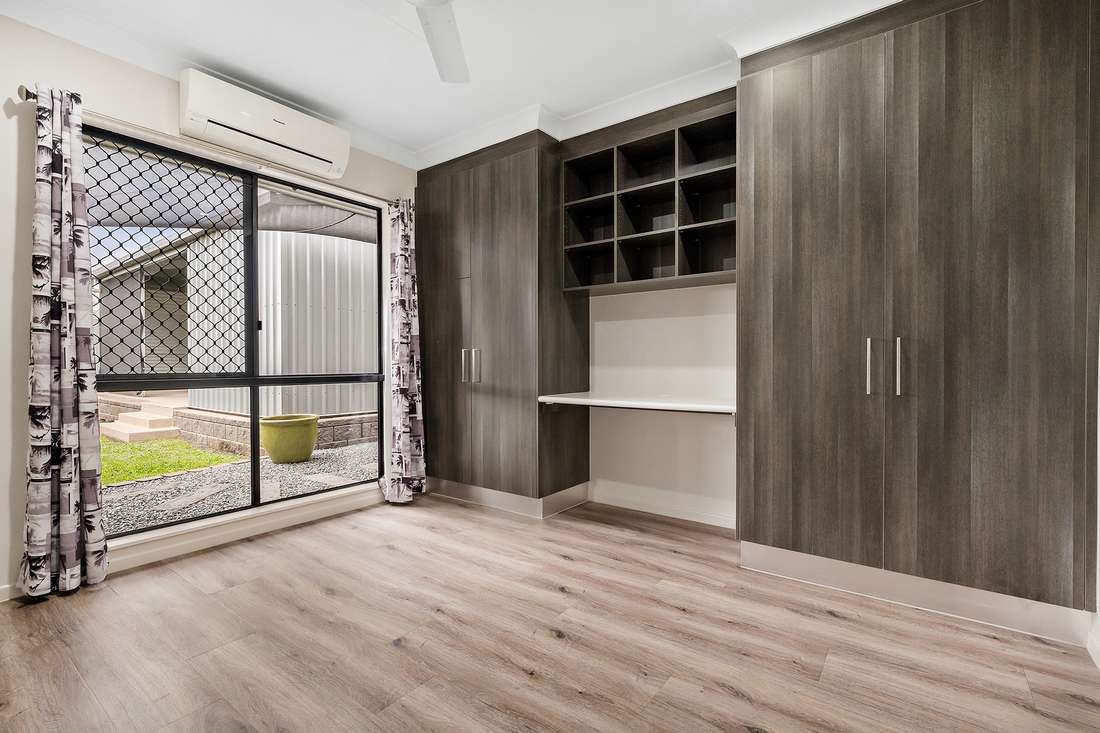 Photo 5 of 166 Toogood Road, Bayview Heights