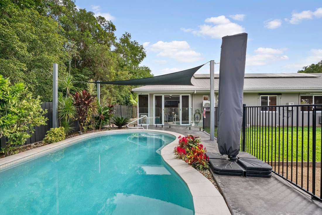 20 Baldwin Close, White Rock - Thumbnail 2