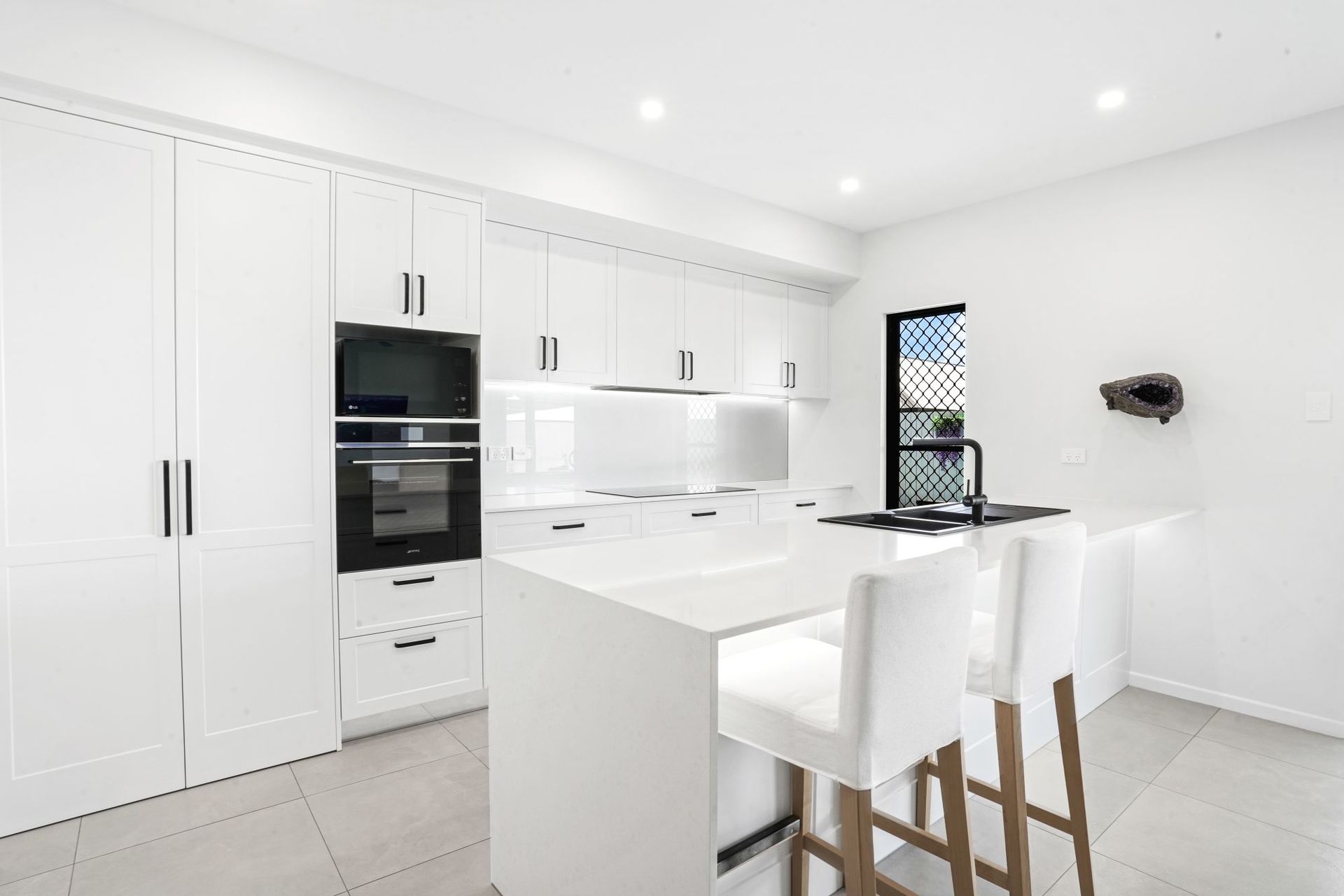 19 Rockingham Parade, Smithfield - Thumbnail 7