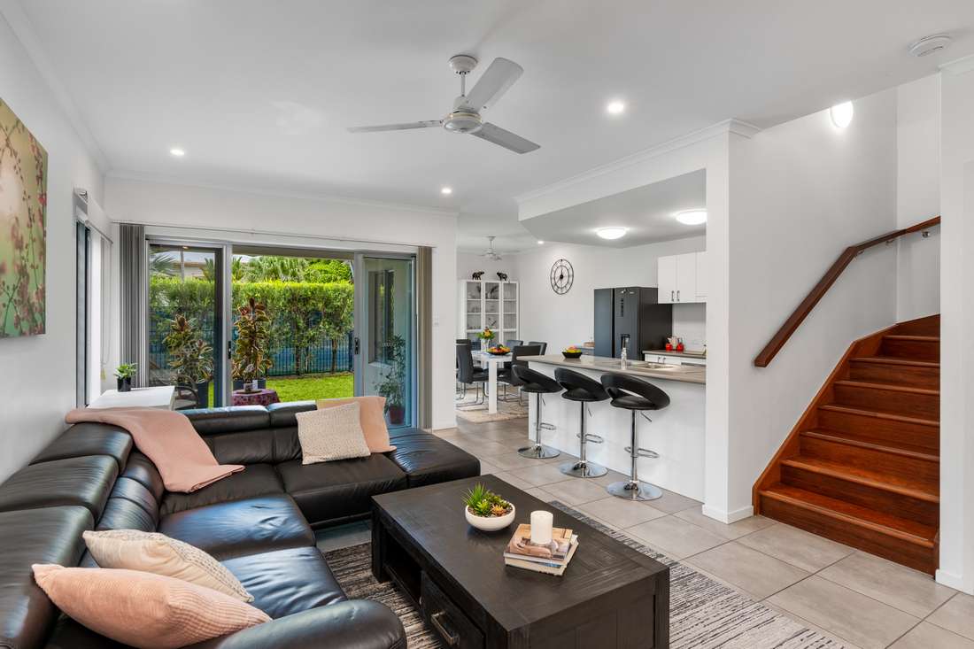 2/10 Macilwraith Street, Manoora - Thumbnail 2