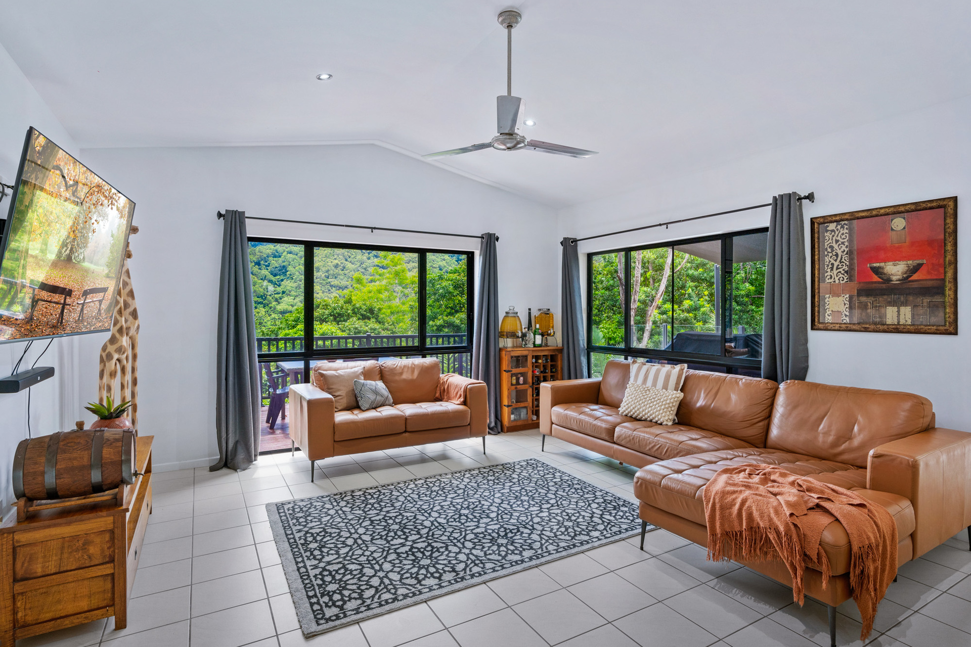 38 Gavin Hamilton Close, Redlynch - Thumbnail 2