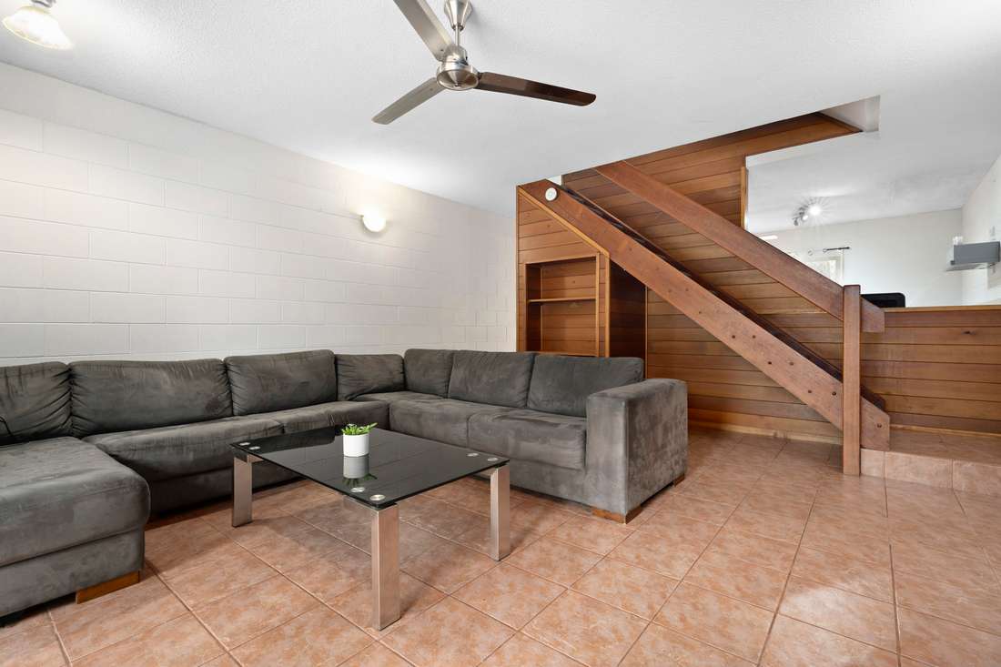 2/15 Rigg Street, Woree - Thumbnail 2