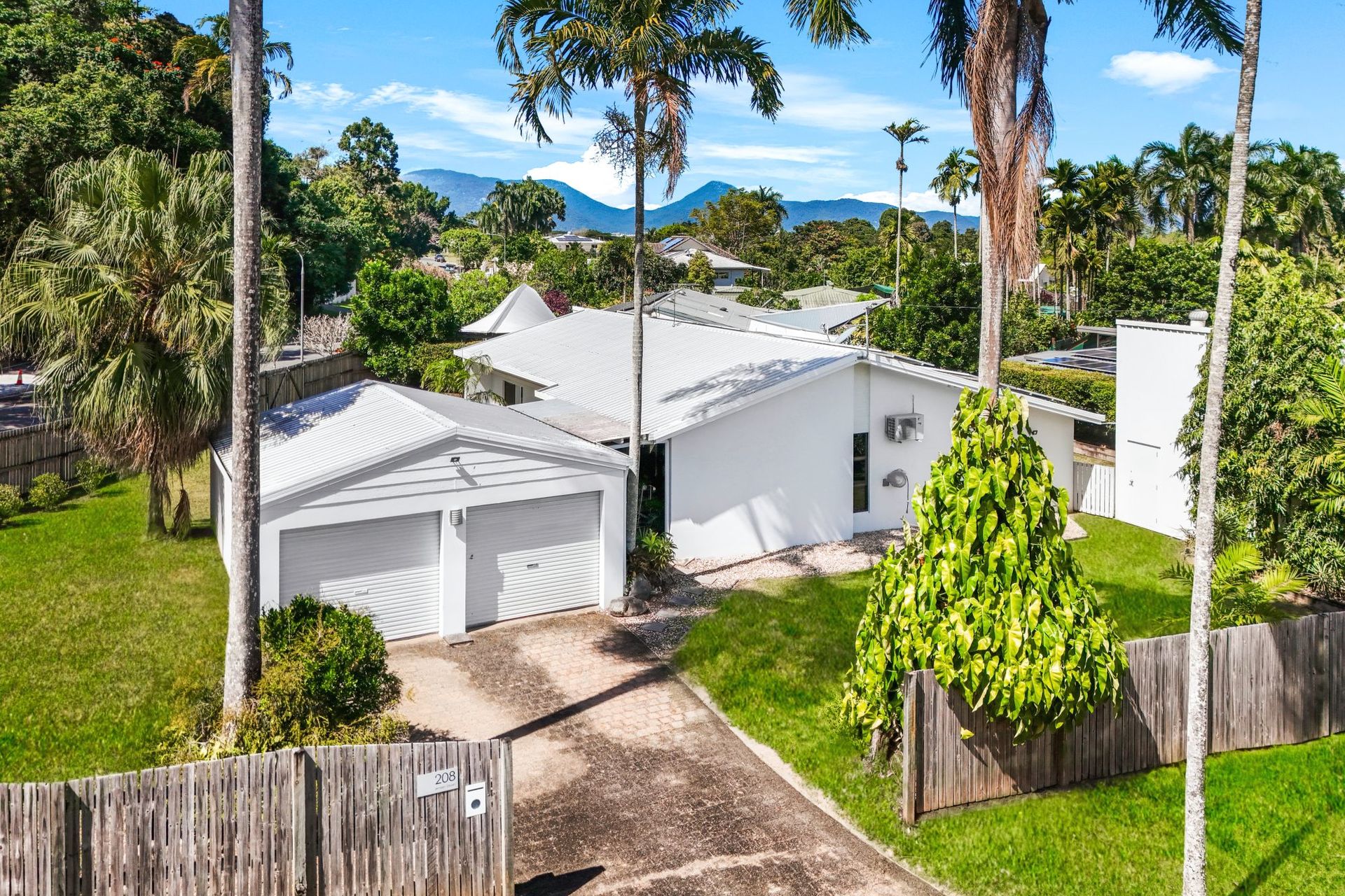 208 Jensen Street, Edge Hill - Image 1