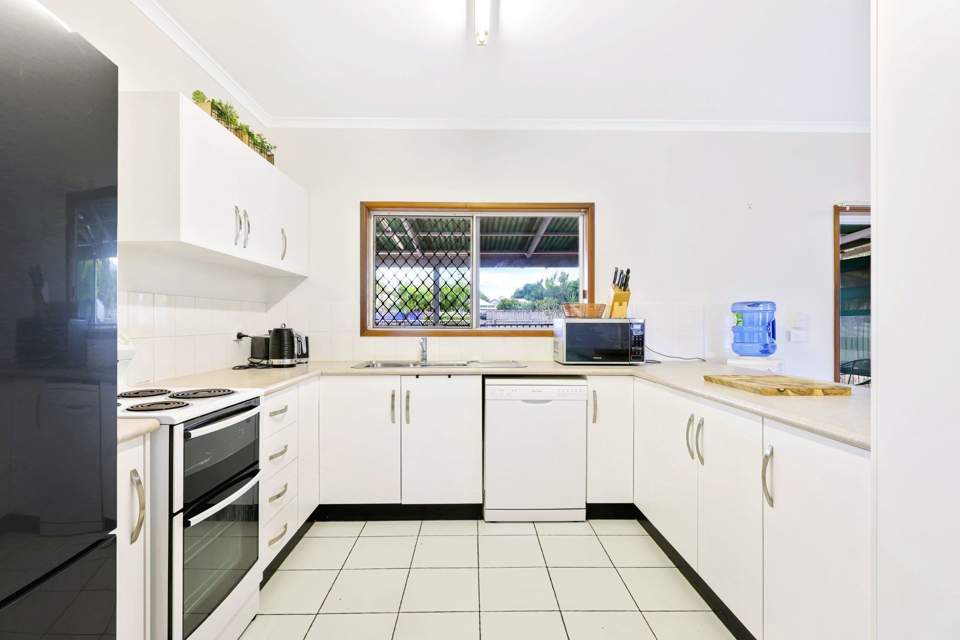45 Robert Road, Bentley Park - Thumbnail 2