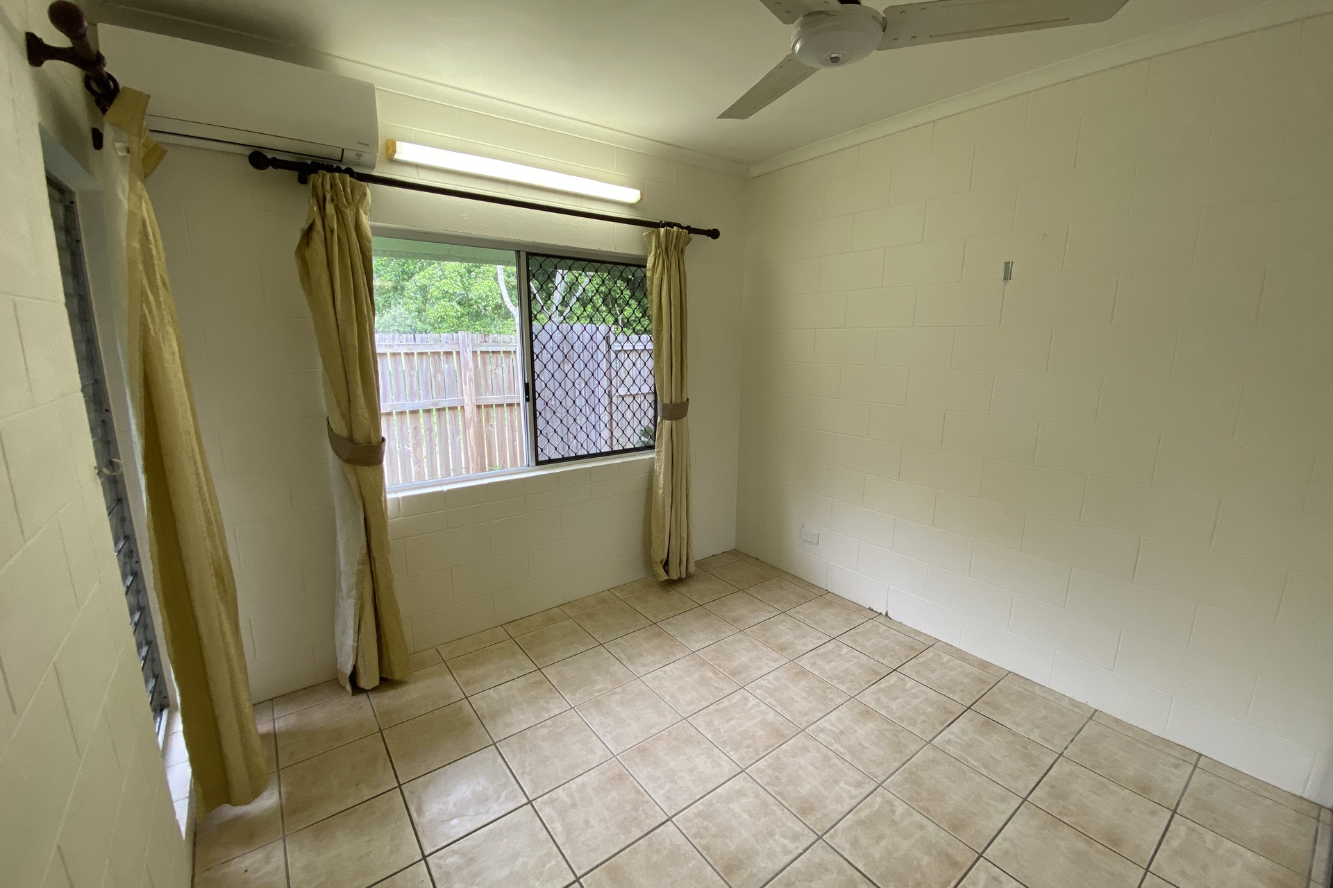 2/25 Brooks Street, Whitfield - Thumbnail 5